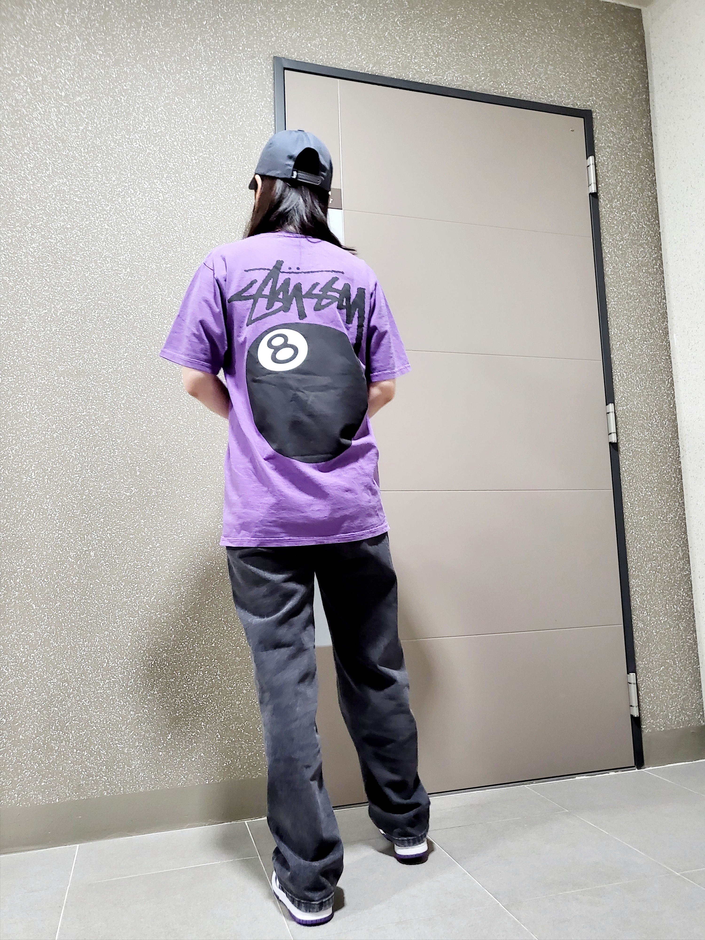 Stussy 8 Ball Pigment Dyed T-Shirt Purple - 21FW, Stussy Stock 8 Ball Low Pro Cap Dark Grey 착용 스타일 - 1