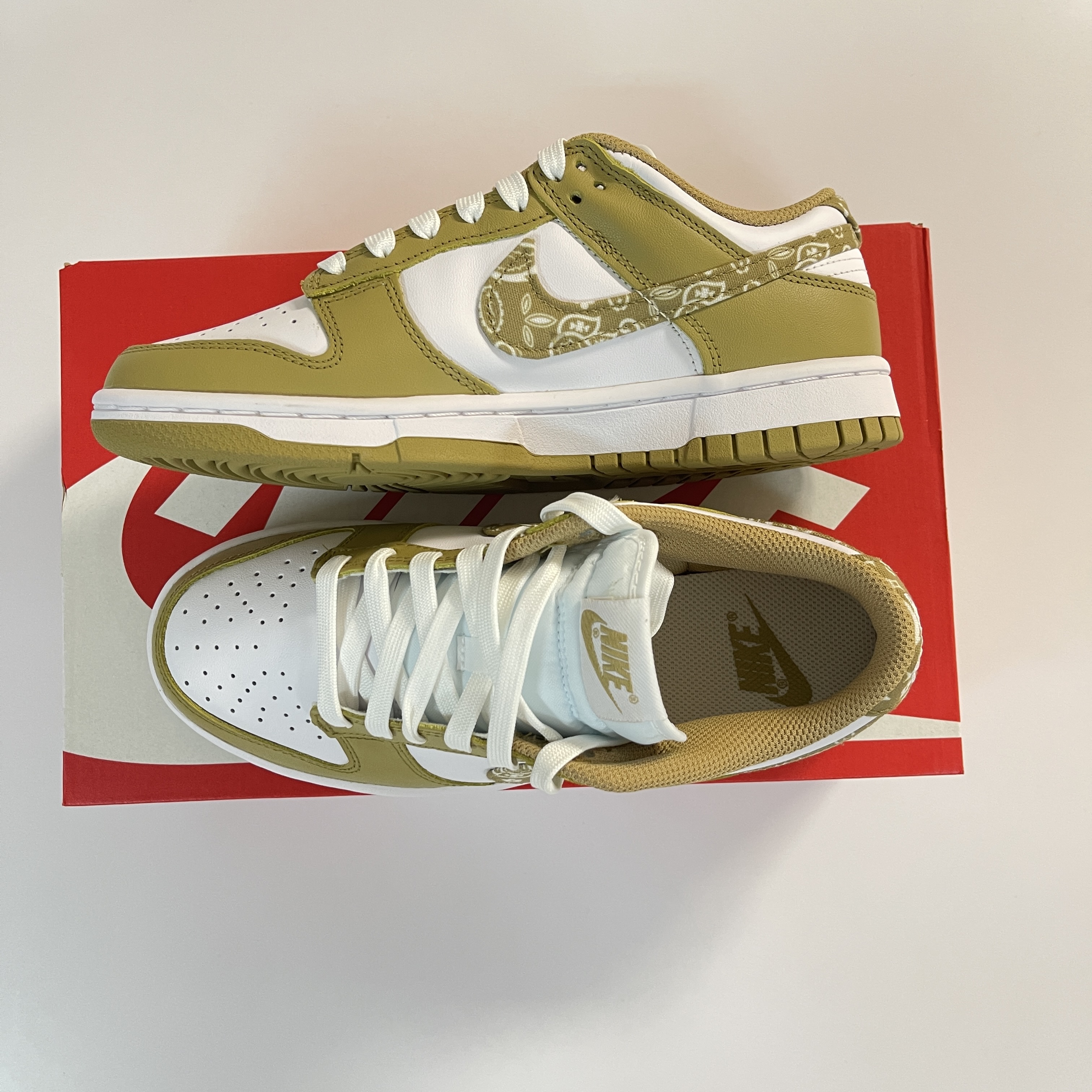 (W) Nike Dunk Low Essential Barley Paisley 착용 스타일 - 2