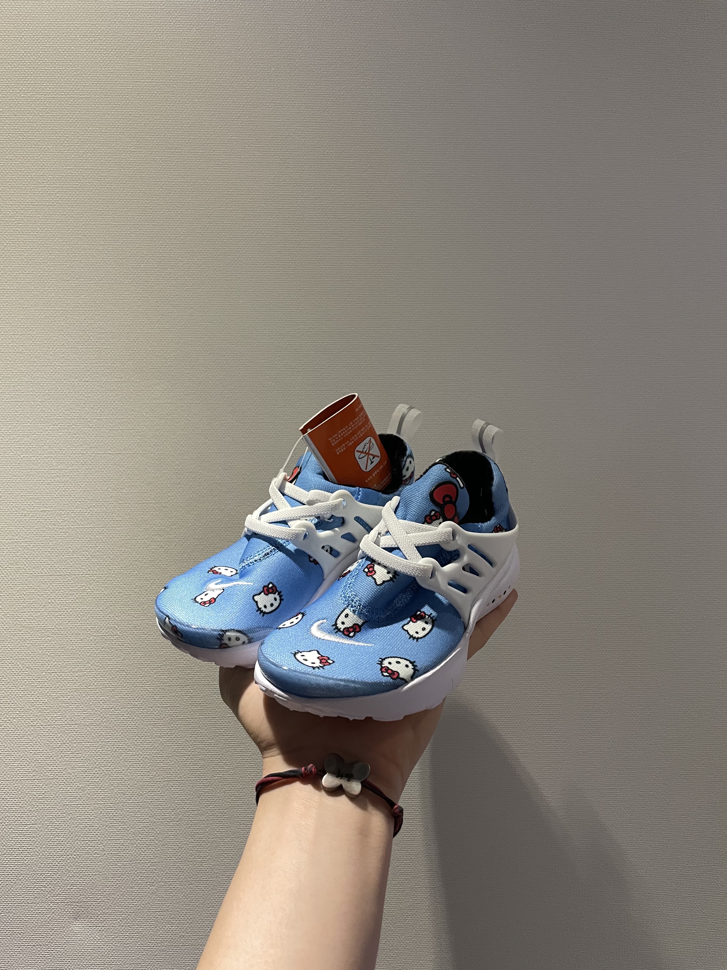 (TD) Nike x Hello Kitty Air Presto University Blue 착용 스타일 - 3