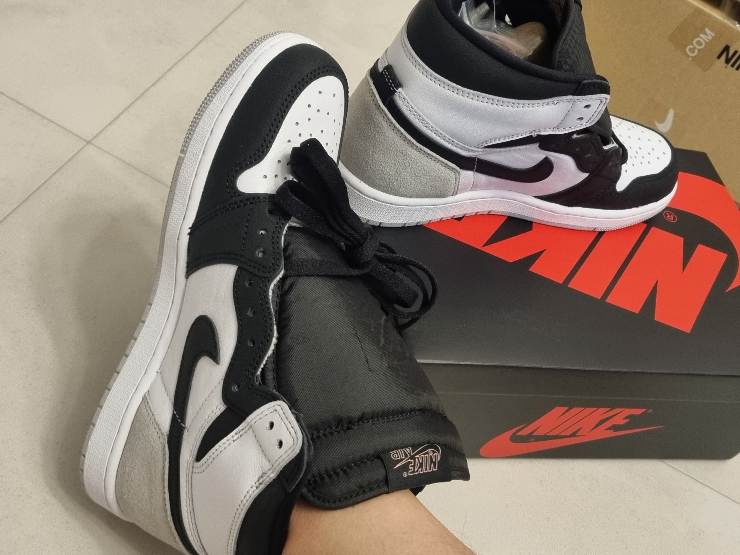 Jordan 1 Retro High OG Bleached Coral, (GS) Jordan 1 Retro High OG Bleached Coral 착용 스타일 - 1