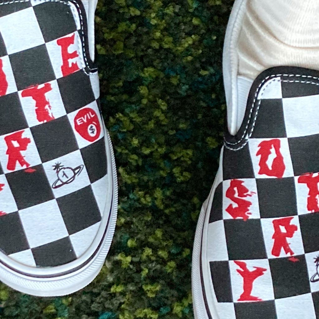 Vans x Vivienne Westwood Slip-On Checkerboard White 착용 스타일