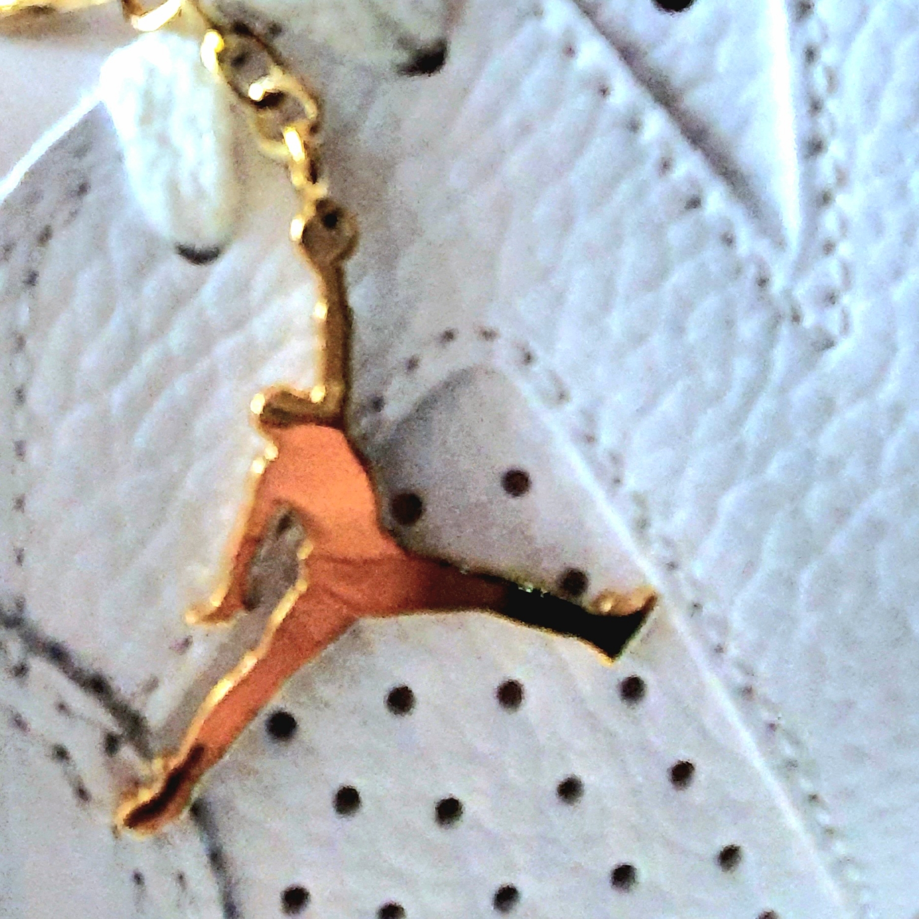 (W) Jordan 6 Retro Gold Hoops 착용 스타일 - 2