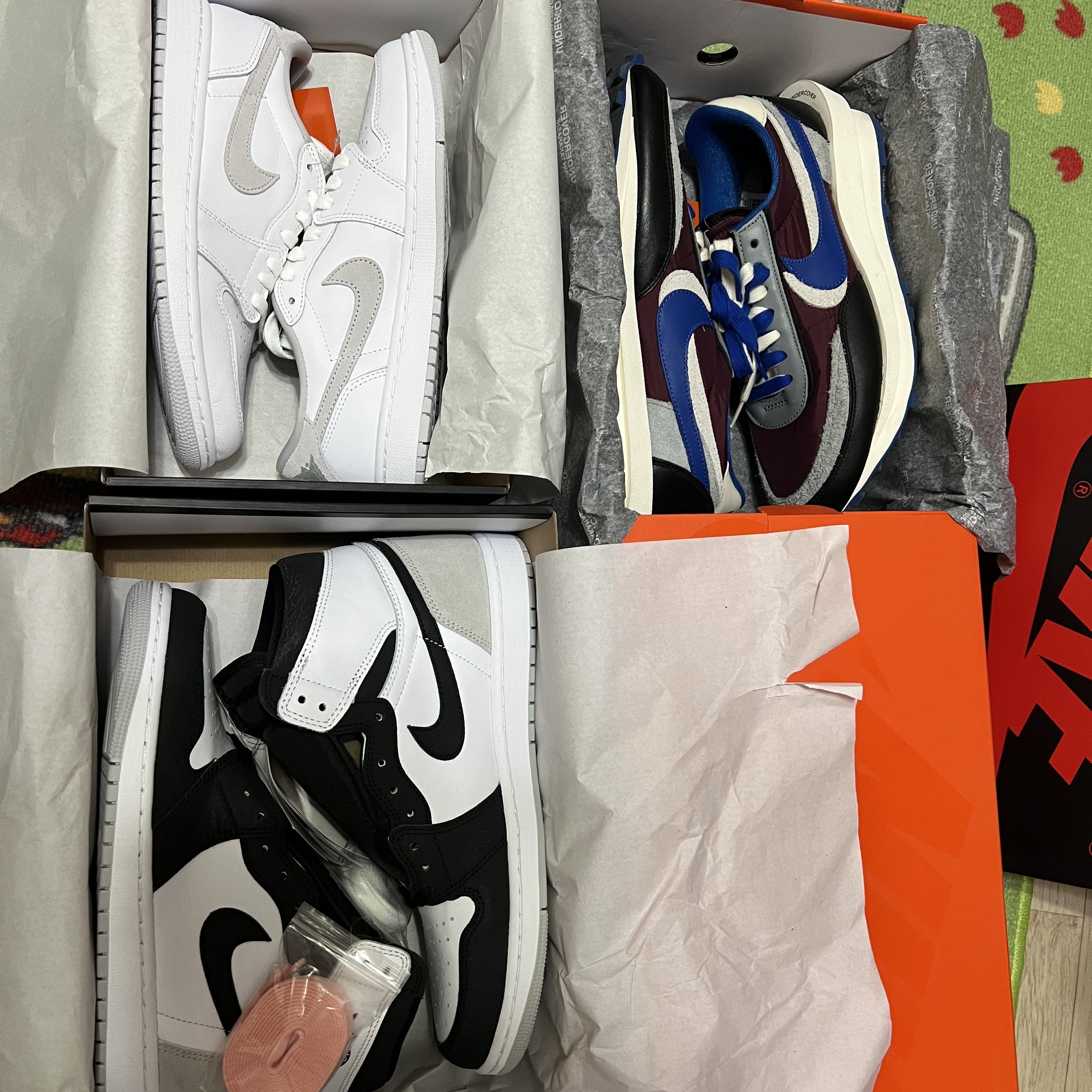Jordan 1 Low OG Neutral Grey, Jordan 1 Retro High OG Bleached Coral 착용 스타일 - 4