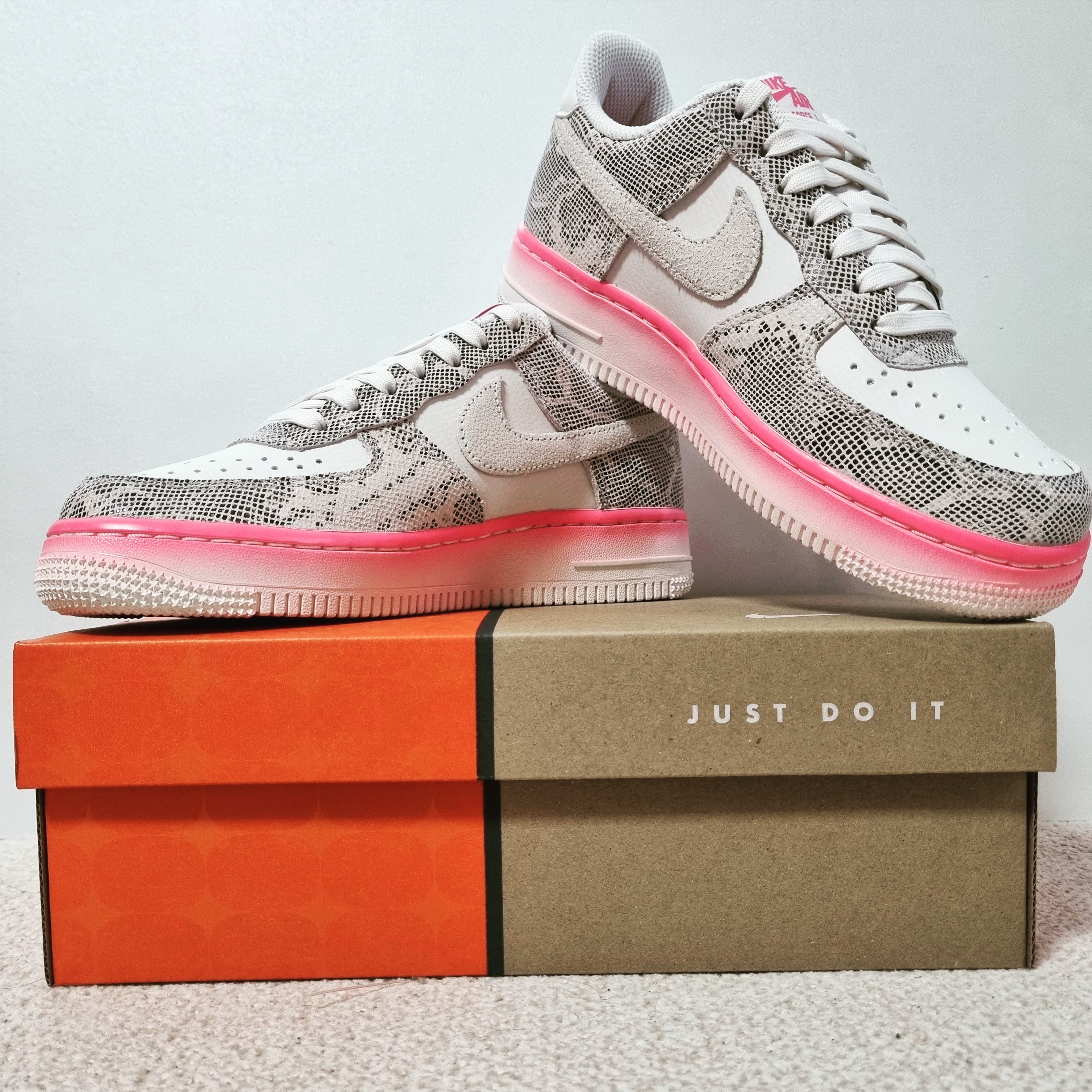 (W) Nike Air Force 1 '07 LX Our Force 1 착용 스타일