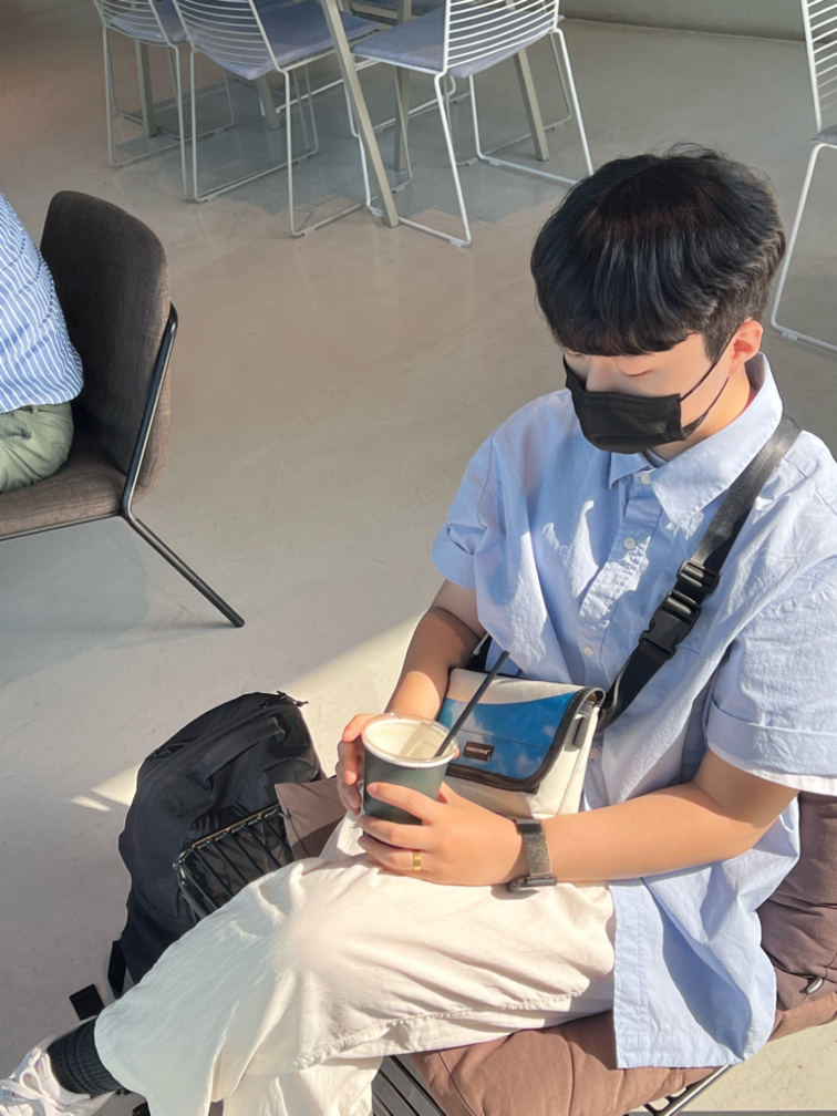 KREAM 프로필 이미지