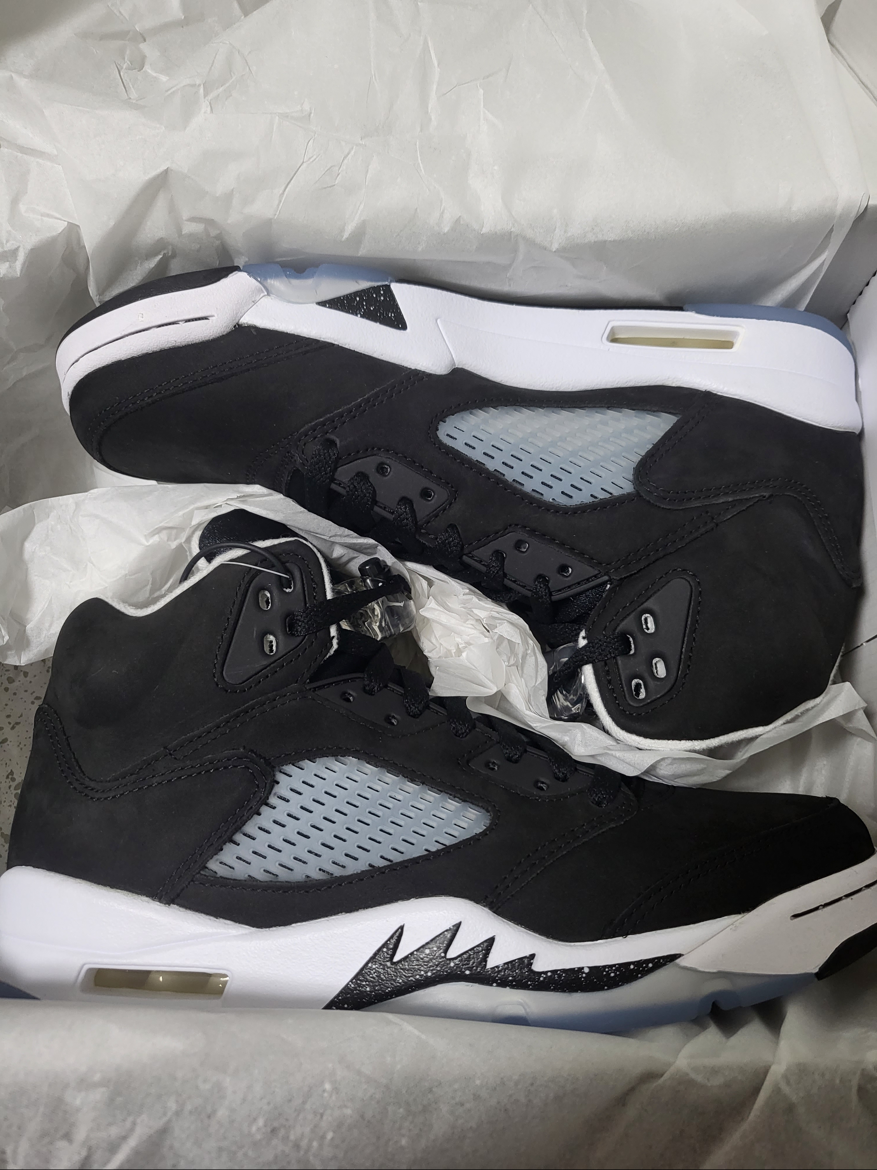 Jordan 5 Retro Moonlight 착용 스타일