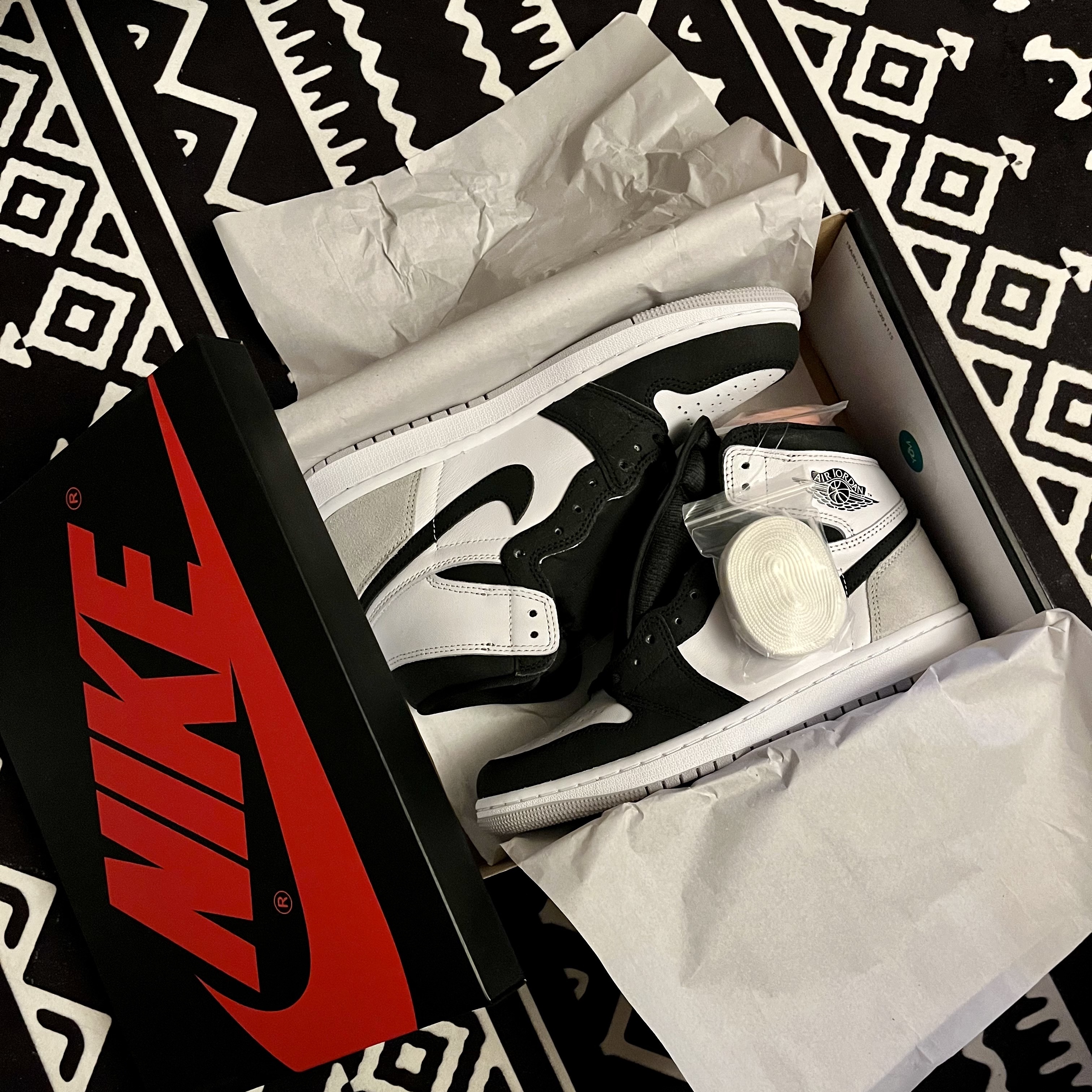 Jordan 1 Retro High OG Bleached Coral 착용 스타일