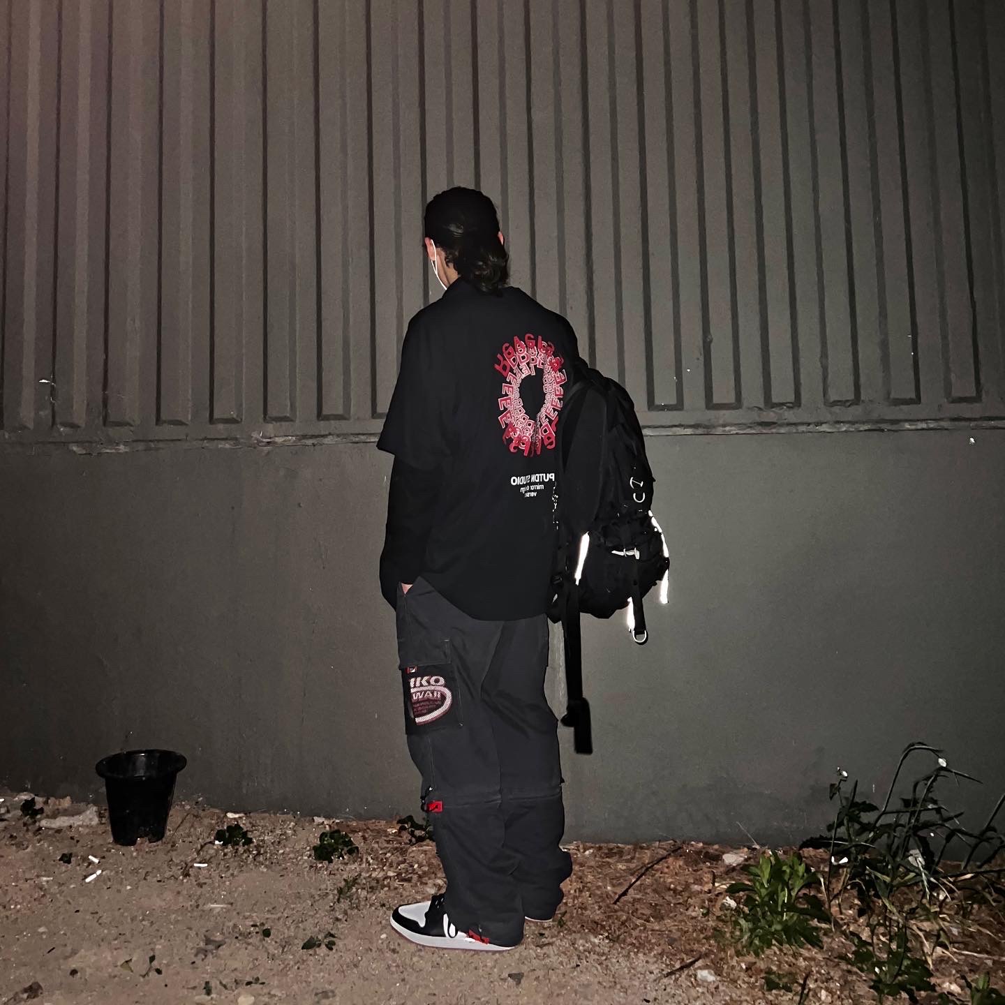 Jordan 1 Mid Gym Red Black White 착용 스타일 - 3