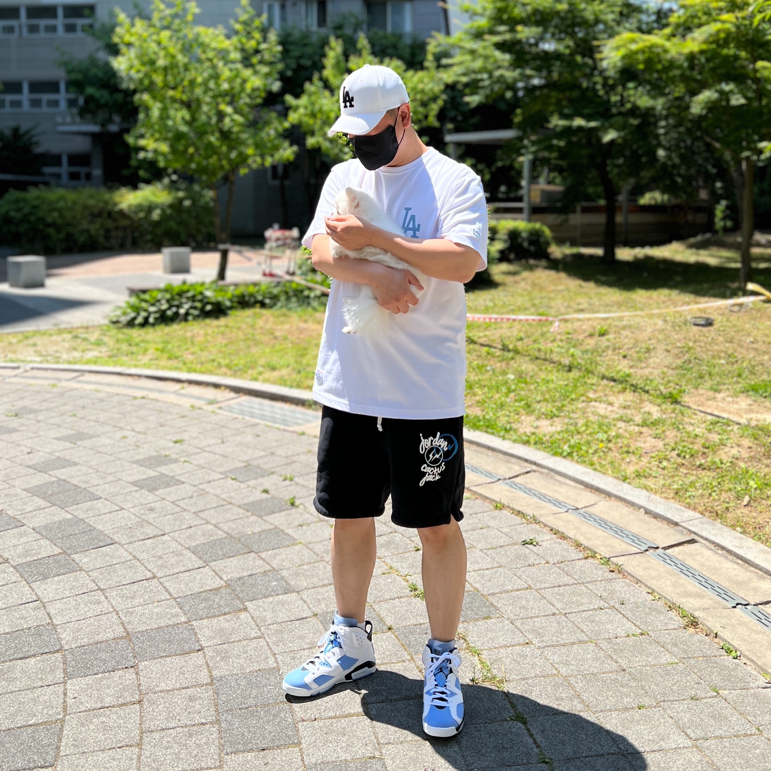 Jordan 6 Retro University Blue, Jordan x Travis Scott x Fragment Shorts Black (DJ0617-010) 착용 스타일