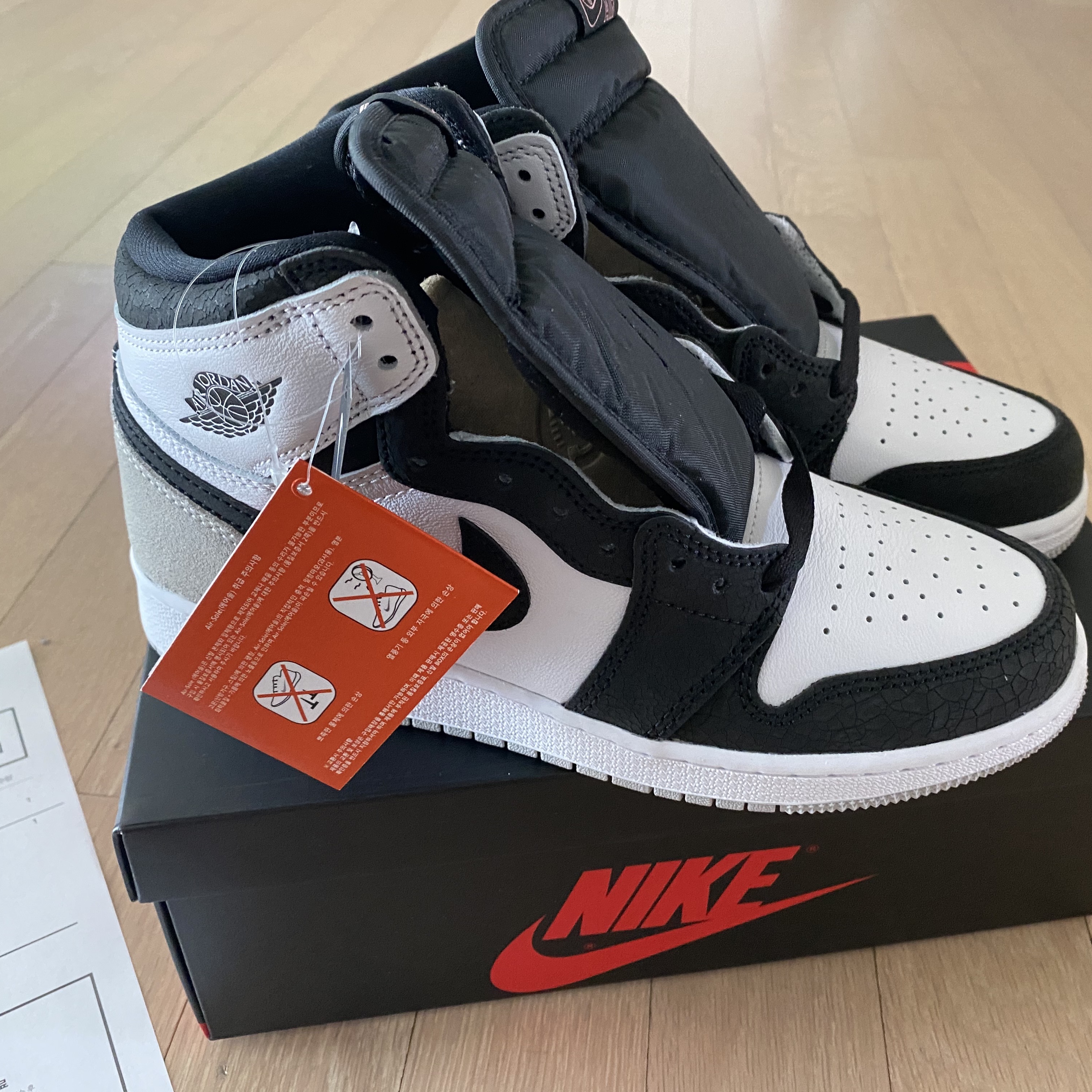 (GS) Jordan 1 Retro High OG Bleached Coral 착용 스타일 - 5
