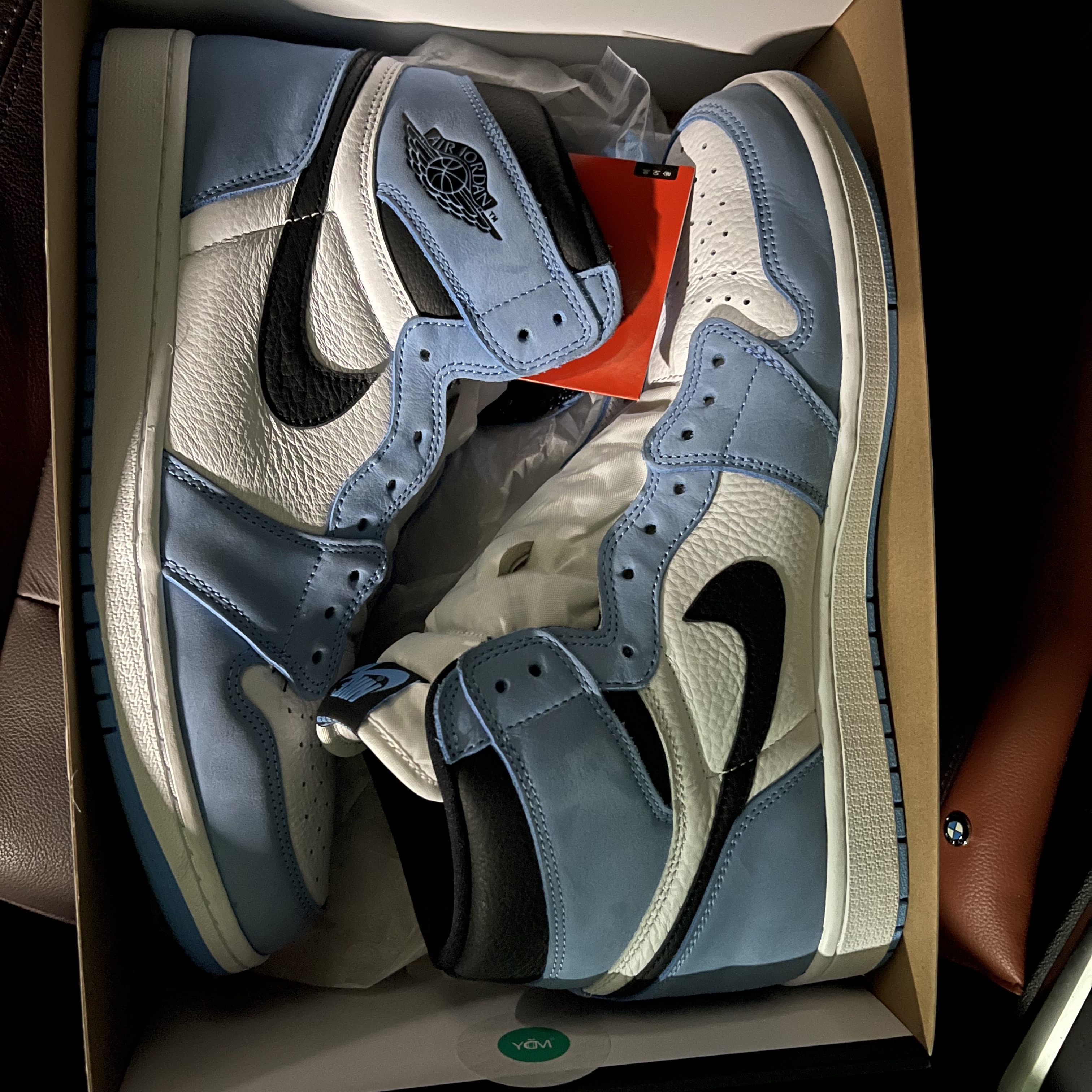 Jordan 1 Retro High OG University Blue 착용 스타일