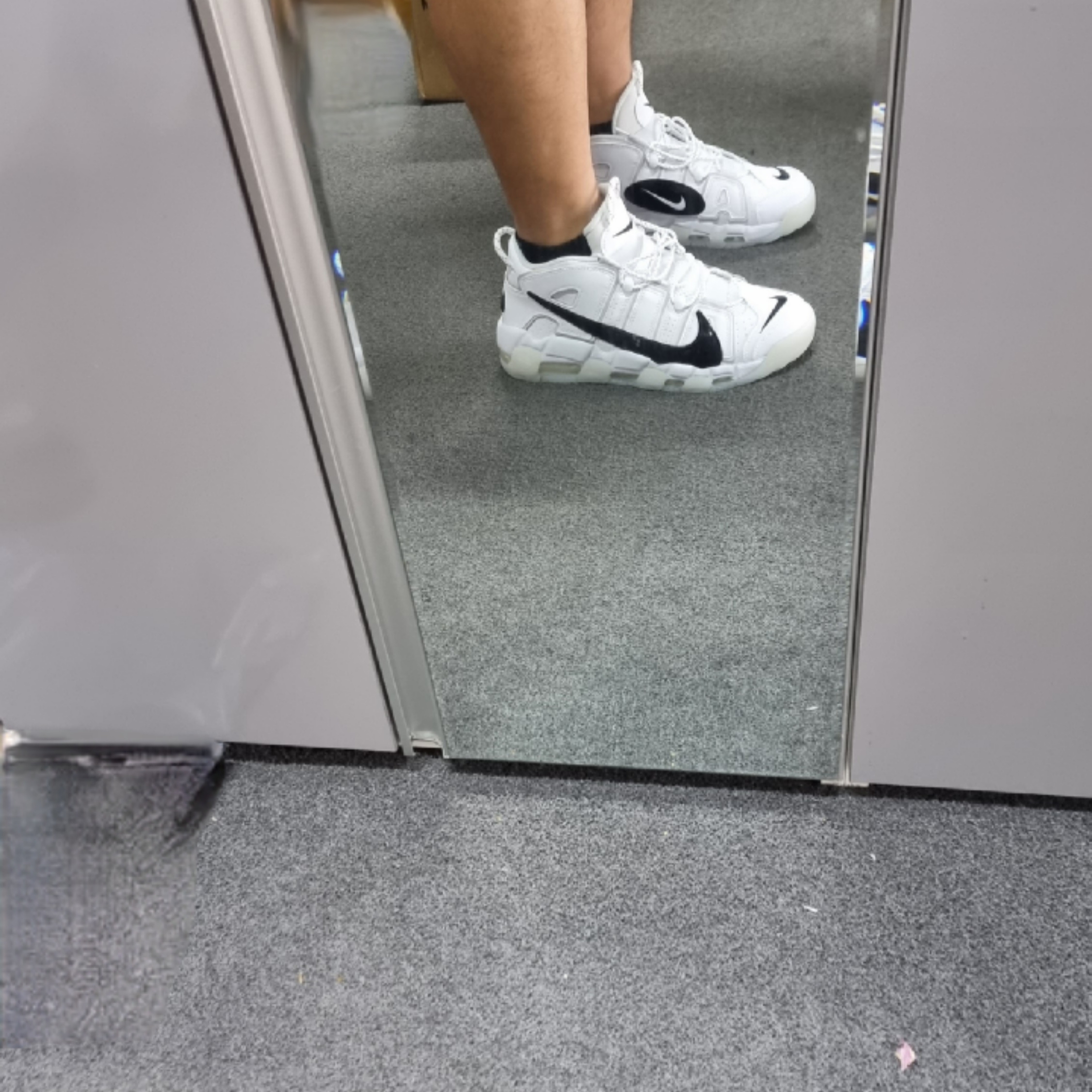 Nike Air More Uptempo 96 Copy and Paste White 착용 스타일 - 1