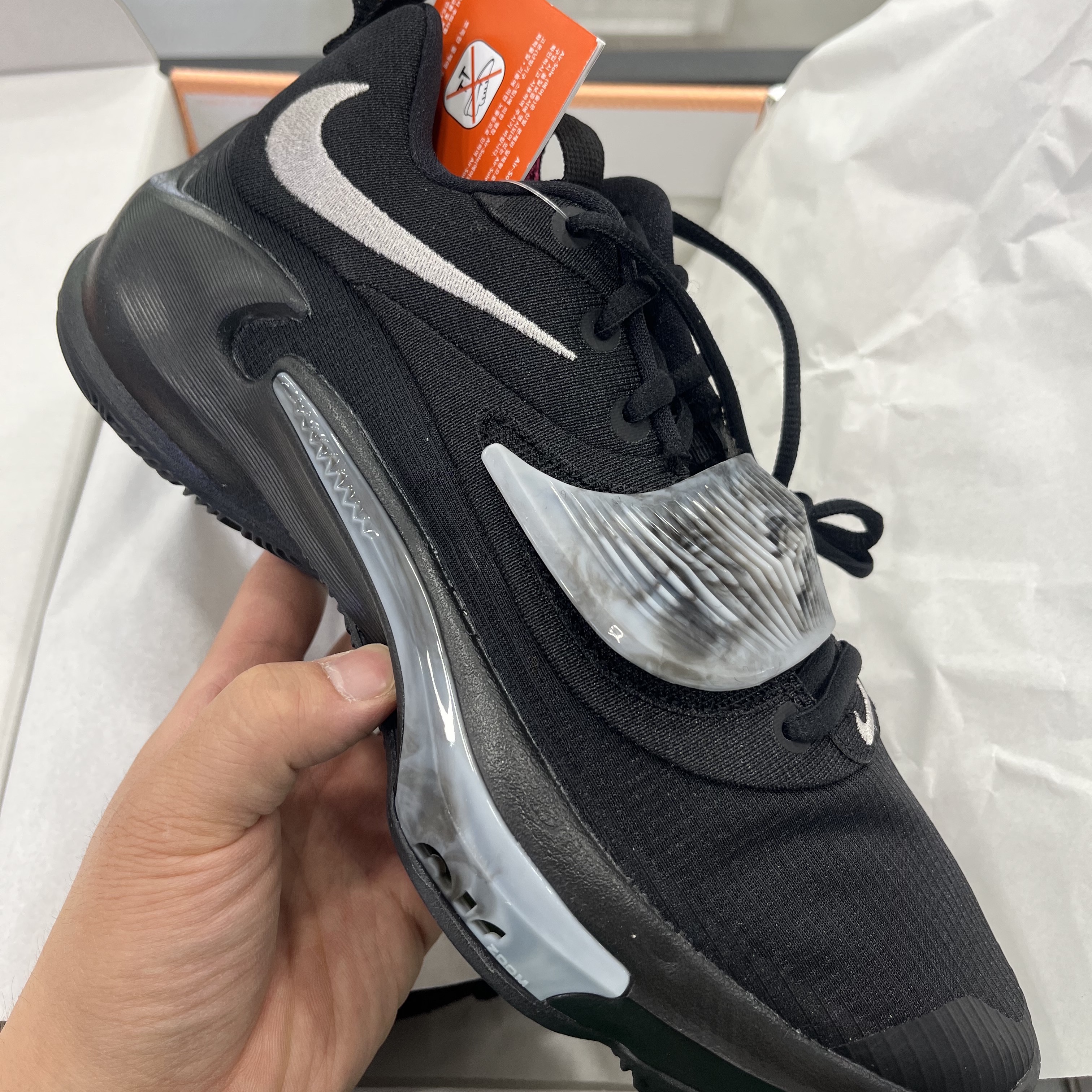 Nike Zoom Freak 3 Black Metallic Silver 착용 스타일
