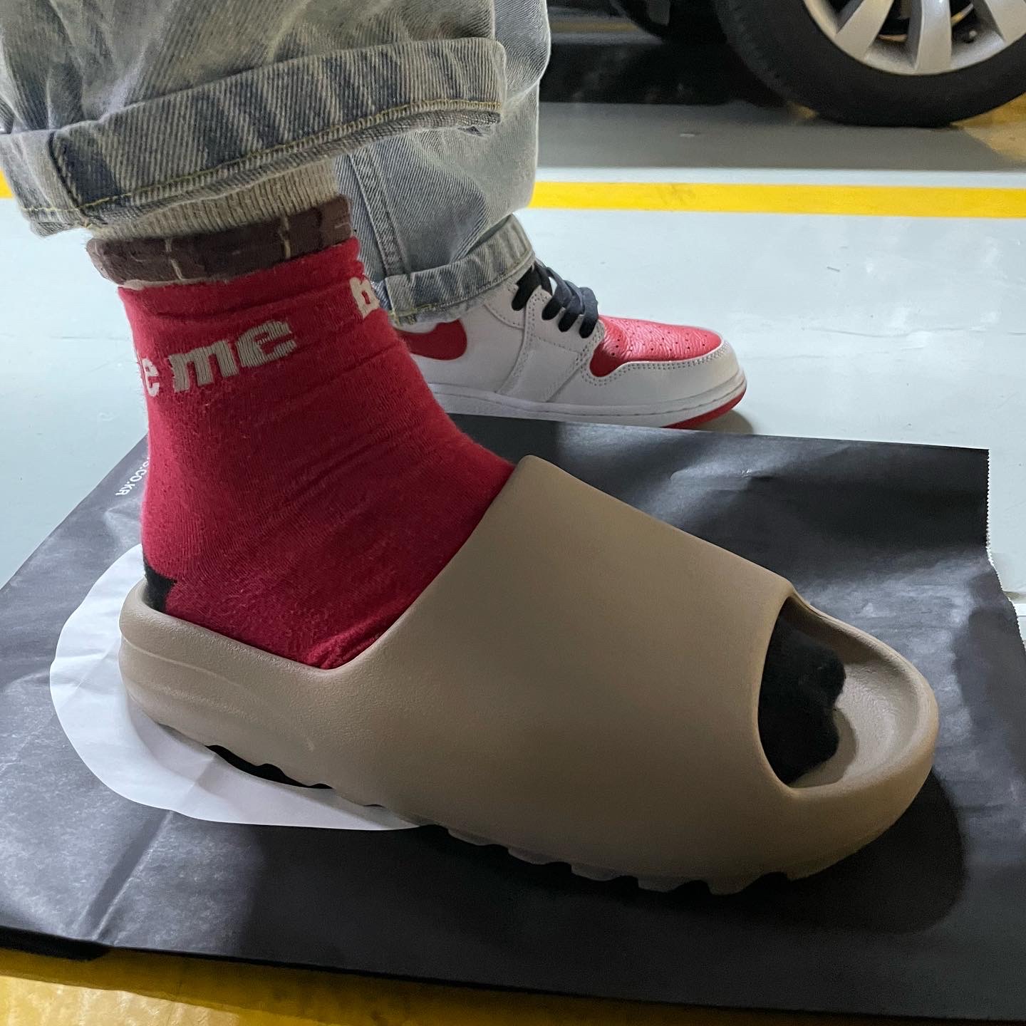 Jordan 1 Retro High OG Heritage, Adidas Yeezy Slide Pure - Re-Release Ver. 착용 스타일 - 2