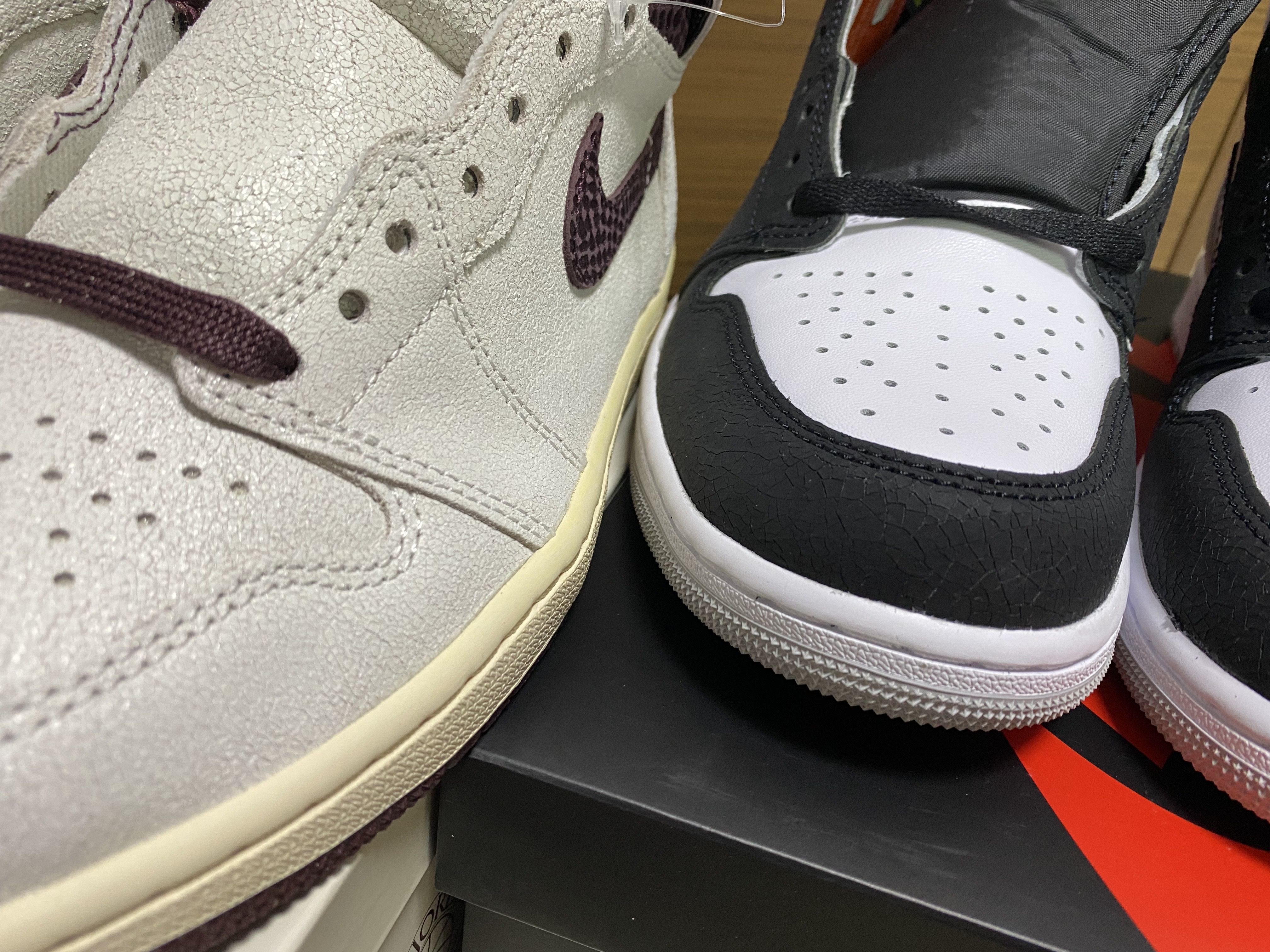 Jordan 1 x A Ma Maniere Retro High OG SP Sail and Burgundy, Jordan 1 Retro High OG Bleached Coral 착용 스타일 - 2