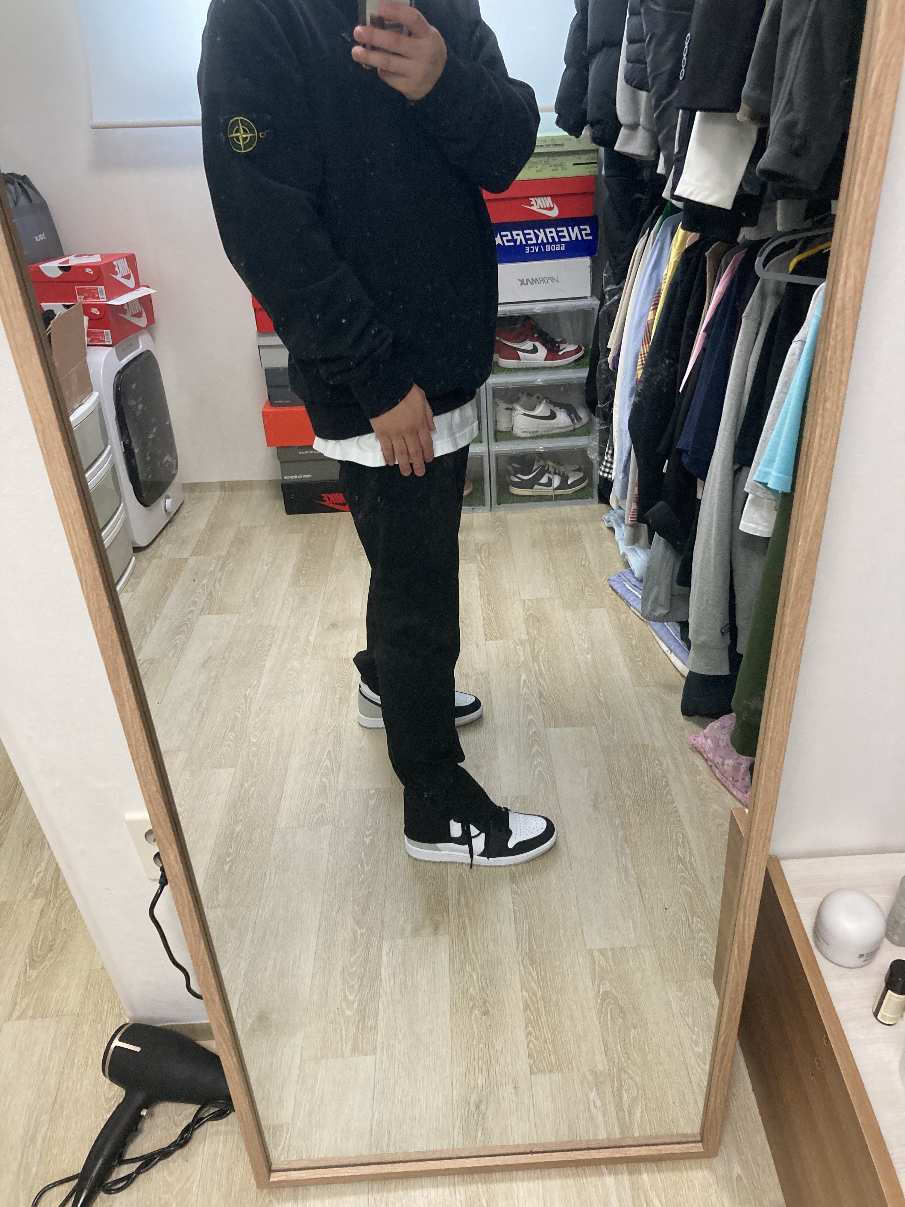 Jordan 1 Retro High OG Bleached Coral, IAB Studio Half Zip Pullover Light Gray 착용 스타일 - 4