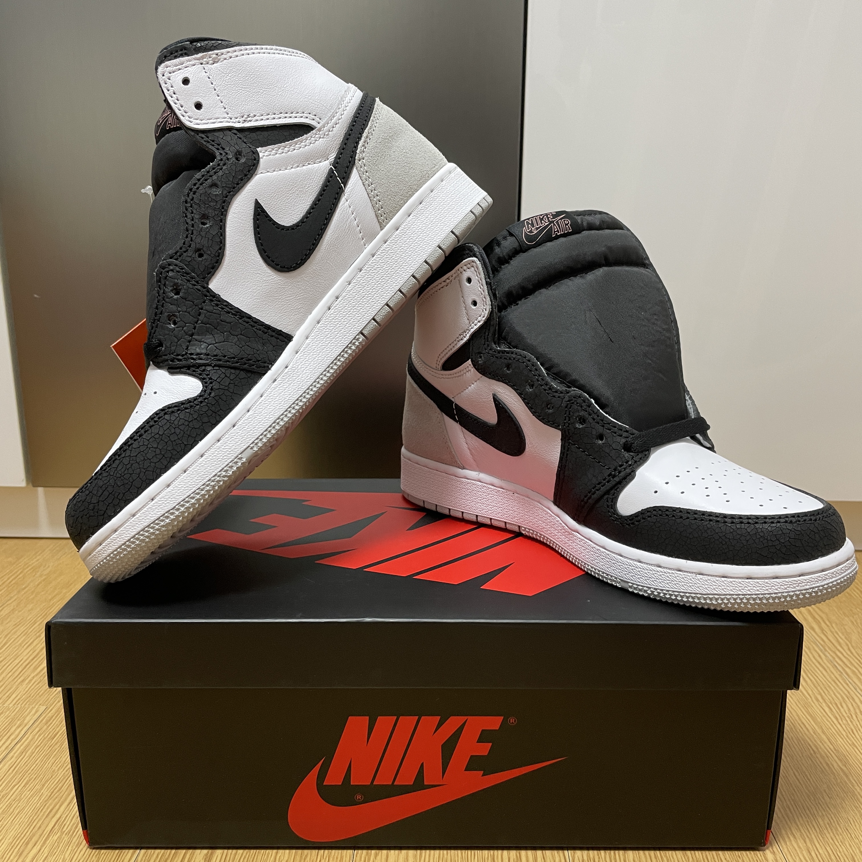 (GS) Jordan 1 Retro High OG Bleached Coral, Jordan 1 Retro High OG Bleached Coral 착용 스타일 - 1