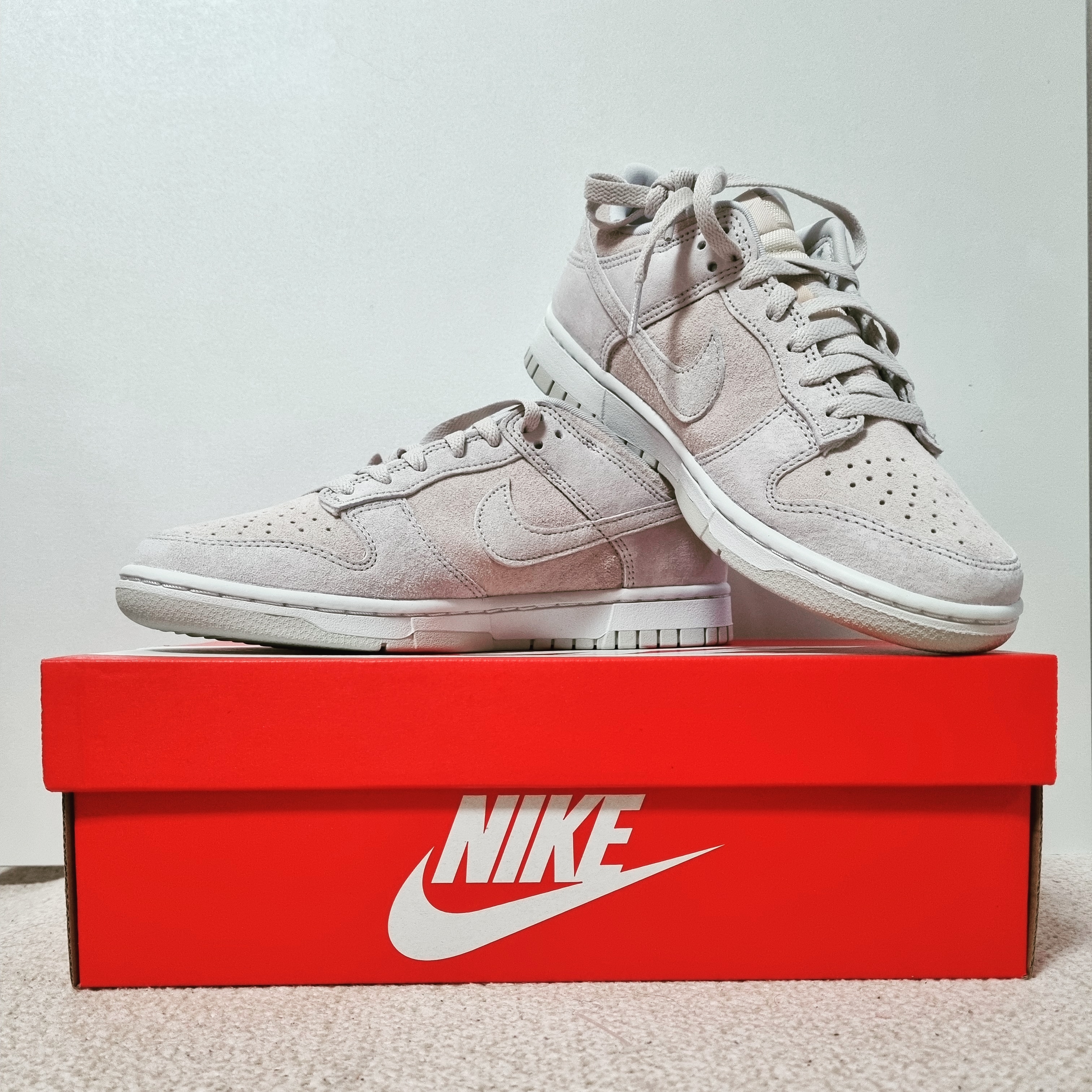 Nike Dunk Low Retro PRM Vast Grey 착용 스타일