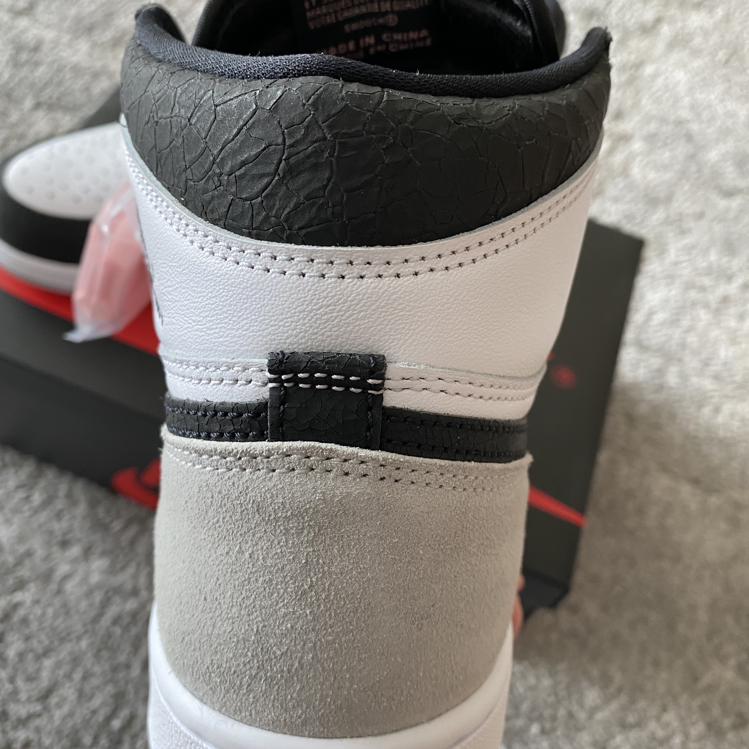 Jordan 1 Retro High OG Bleached Coral 착용 스타일 - 5