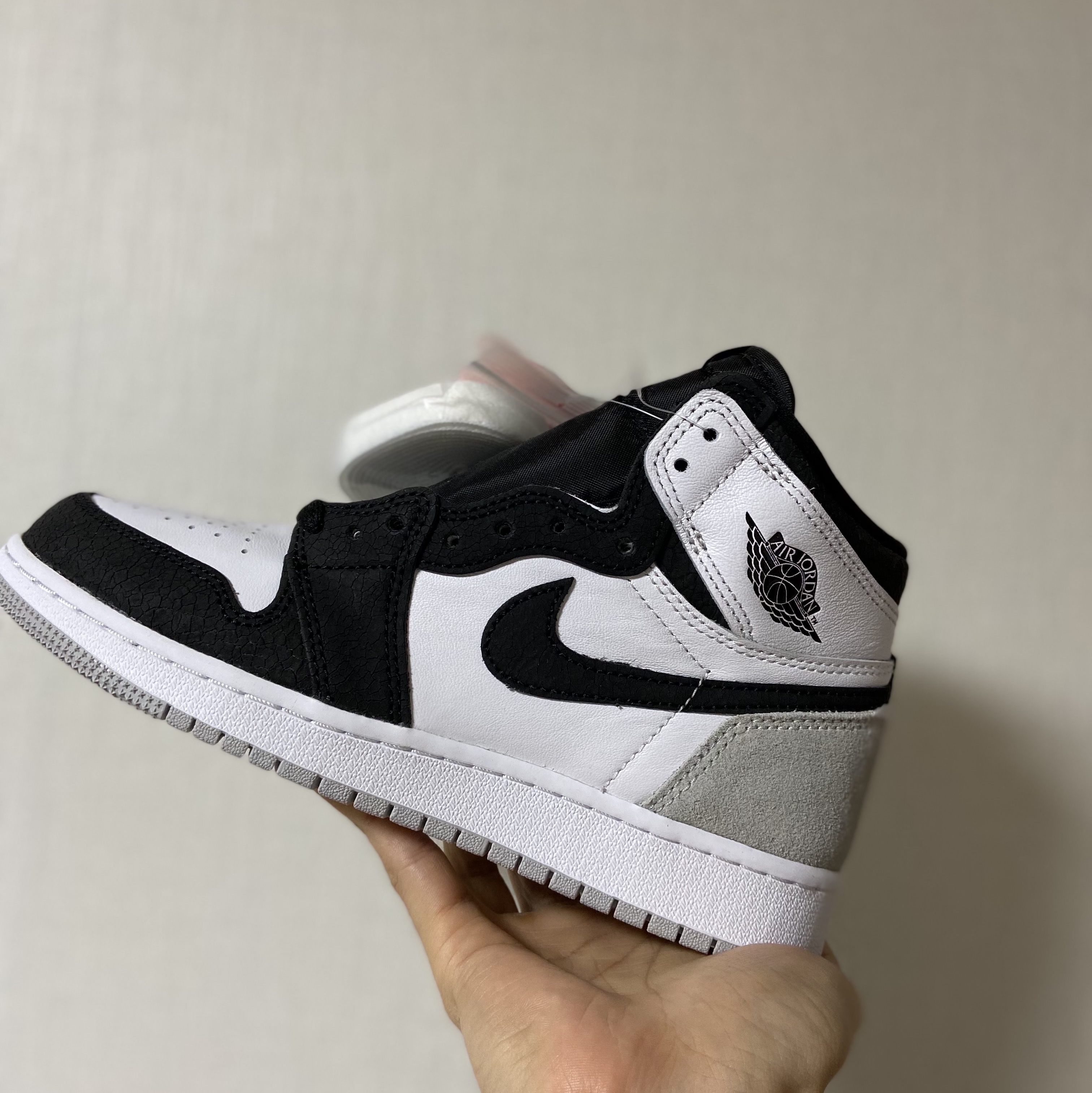 (GS) Jordan 1 Retro High OG Bleached Coral 착용 스타일