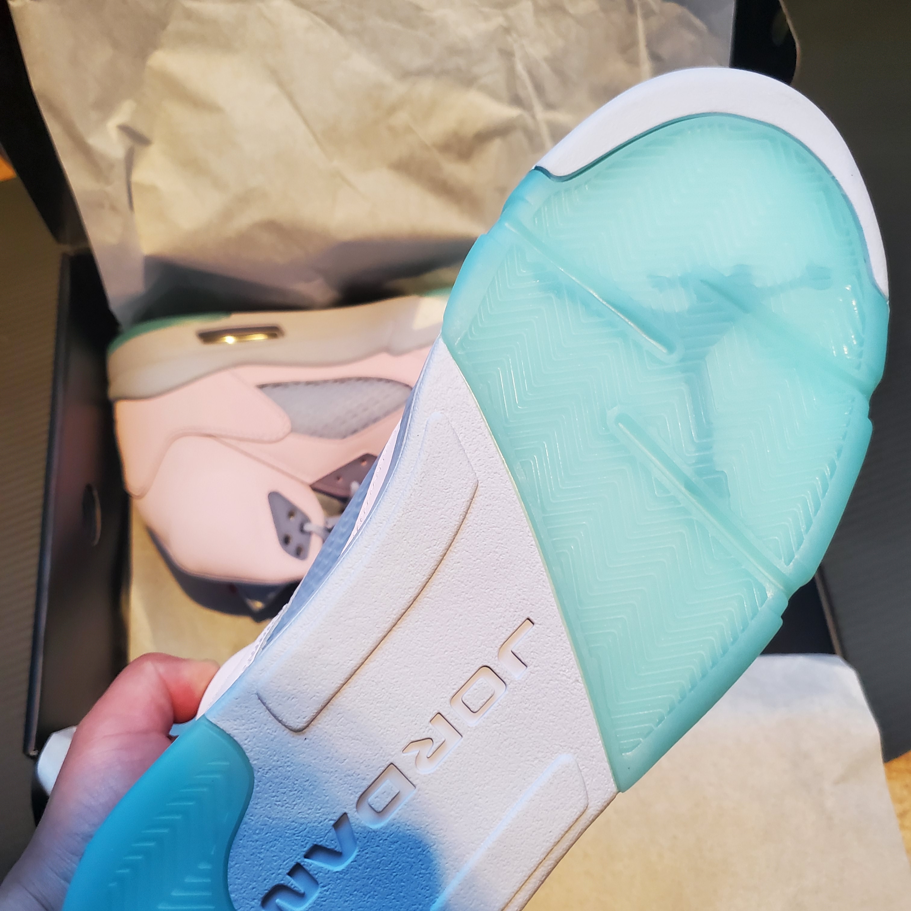 Jordan 5 Retro SE Regal Pink 착용 스타일 - 3