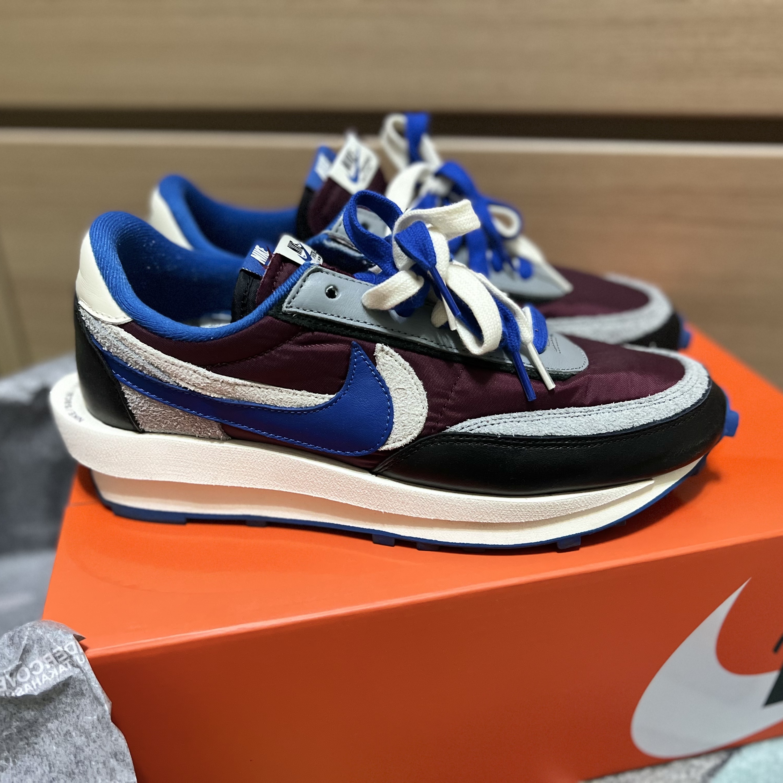 Jordan 1 Low OG Neutral Grey, Jordan 1 Retro High OG Bleached Coral 착용 스타일 - 5