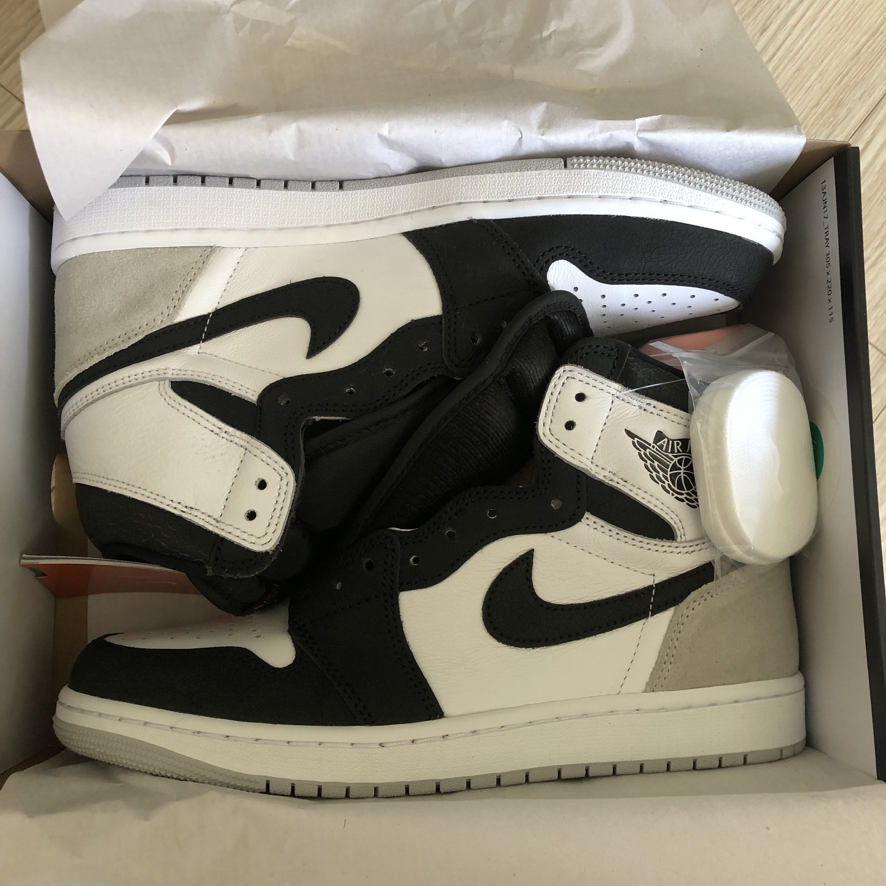 Jordan 1 Retro High OG Bleached Coral 착용 스타일 - 1