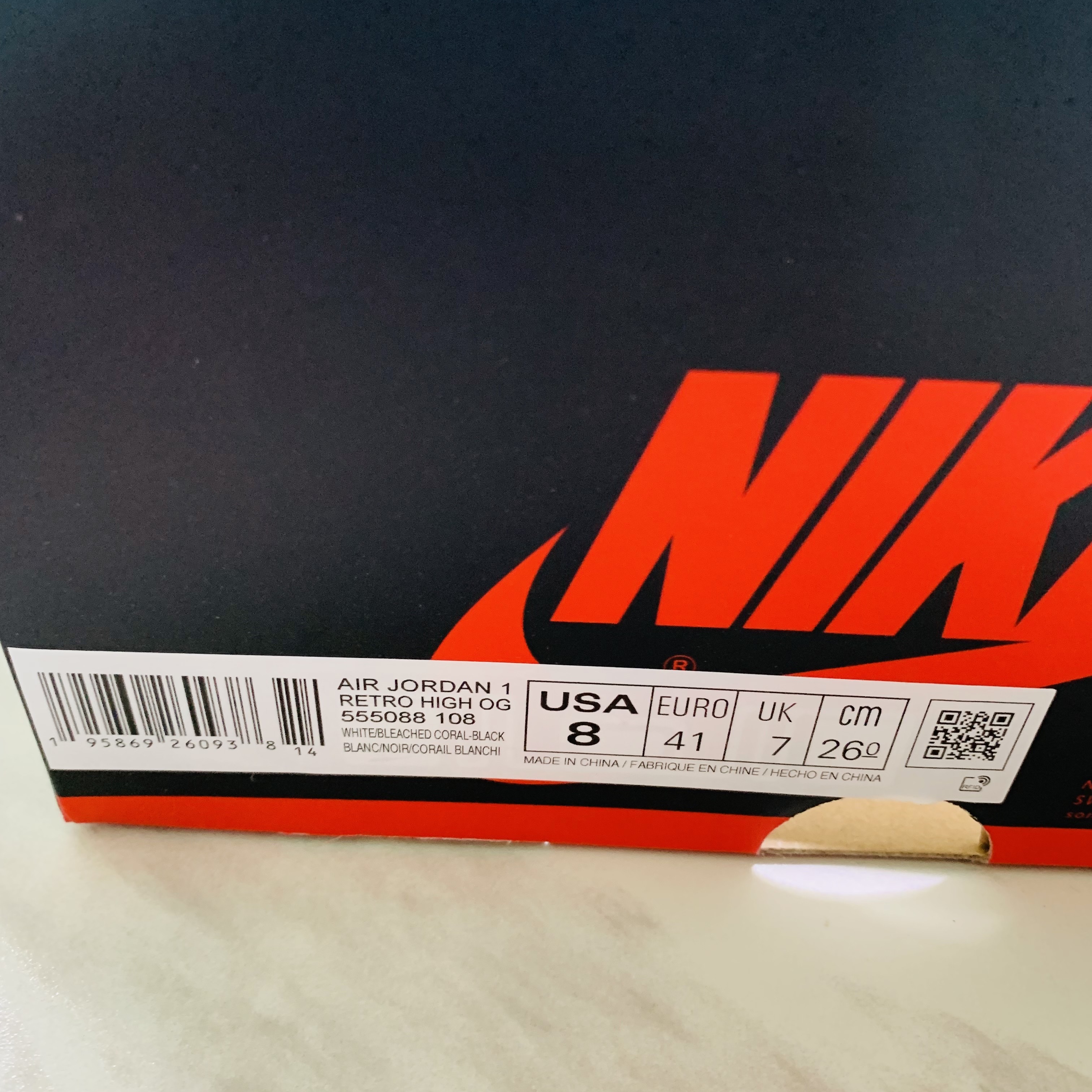 Jordan 1 Retro High OG Bleached Coral 착용 스타일 - 1