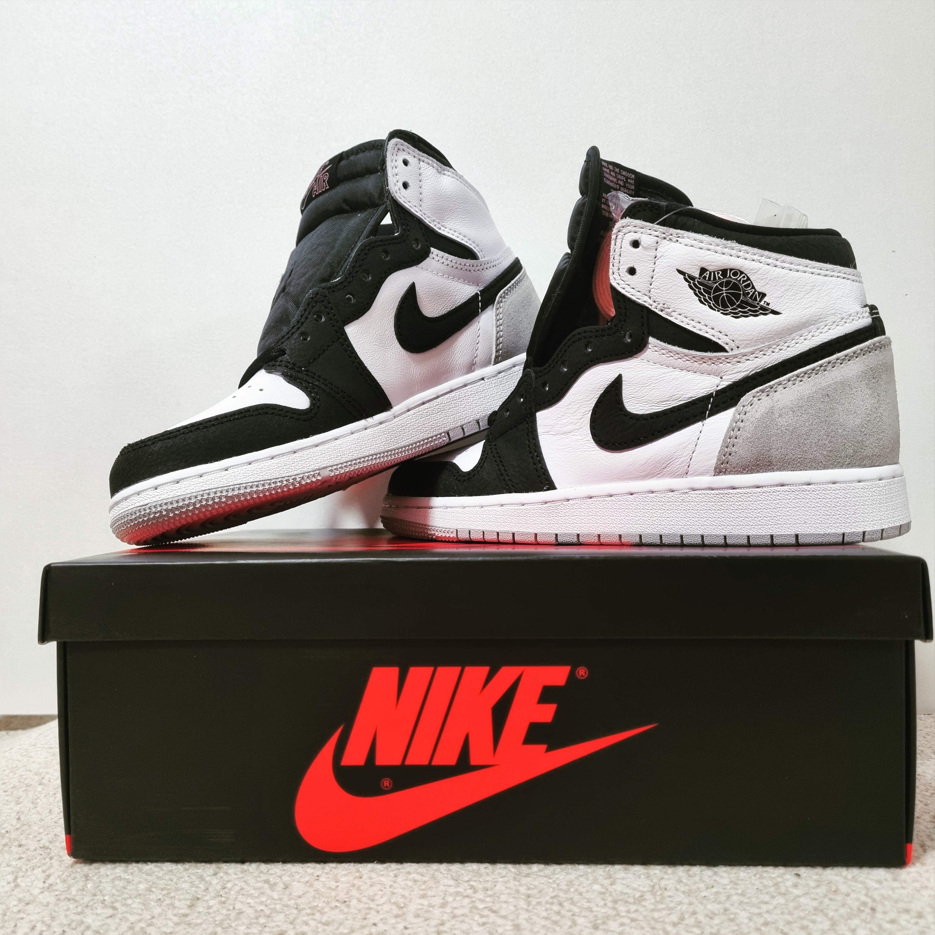 (GS) Jordan 1 Retro High OG Bleached Coral 착용 스타일