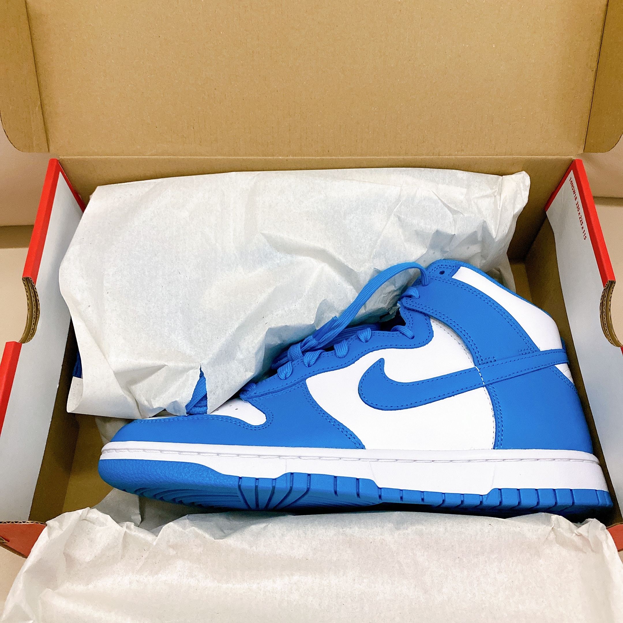 Nike Dunk High Retro Championship Blue 착용 스타일 - 2