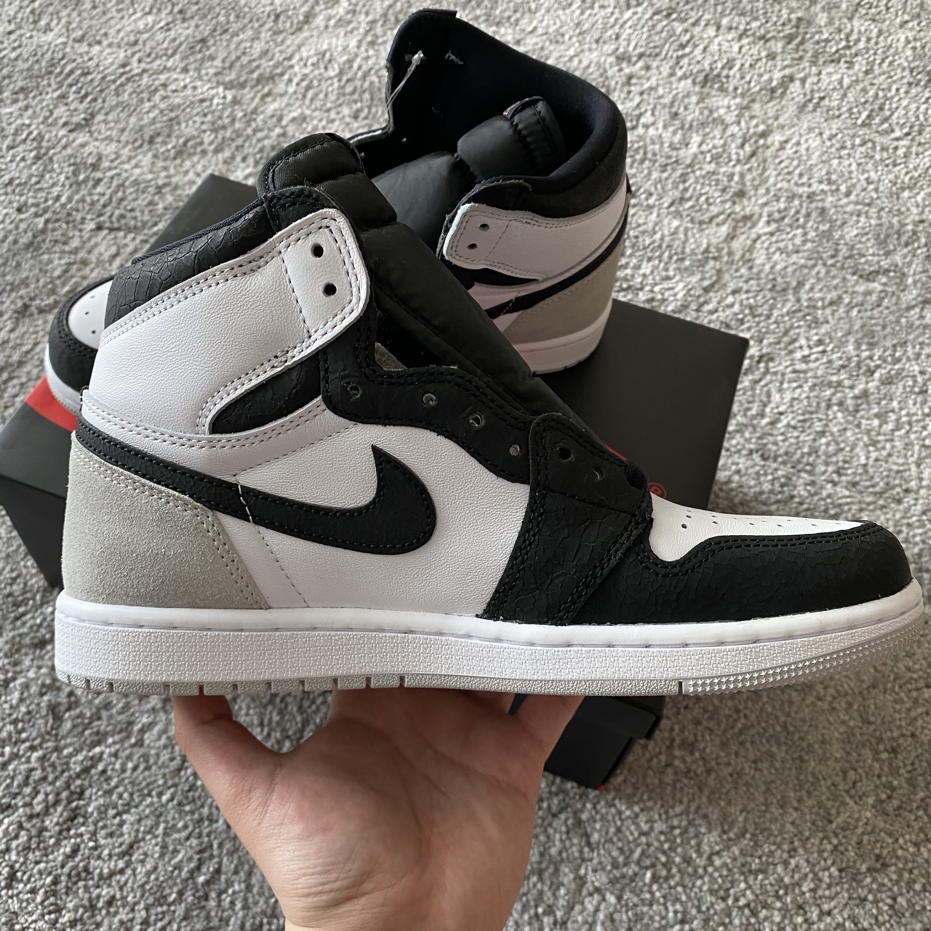 Jordan 1 Retro High OG Bleached Coral 착용 스타일 - 3