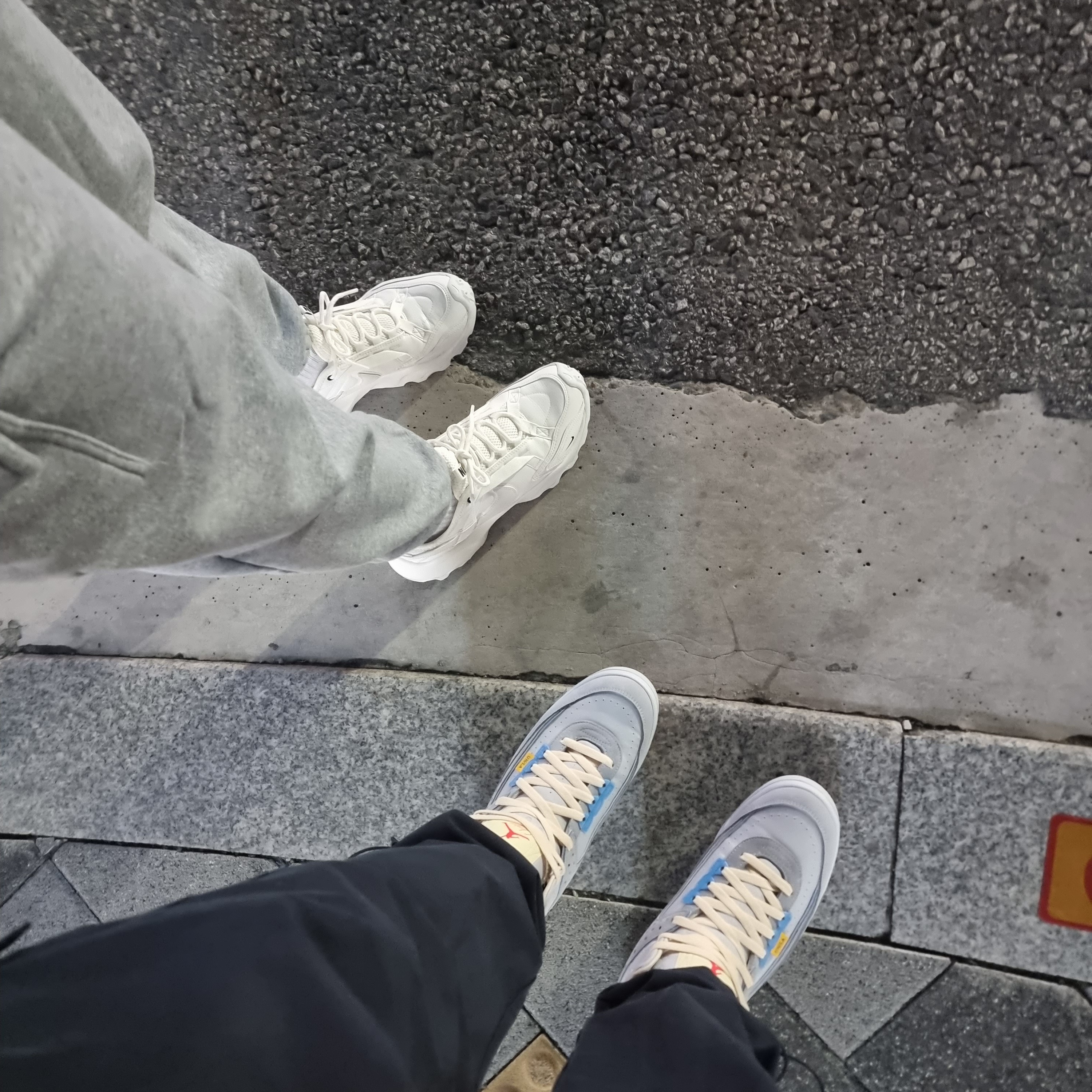 Jordan 2 x Union Retro SP Grey Fog, (W) Nike TC 7900 Summit White 착용 스타일 - 1