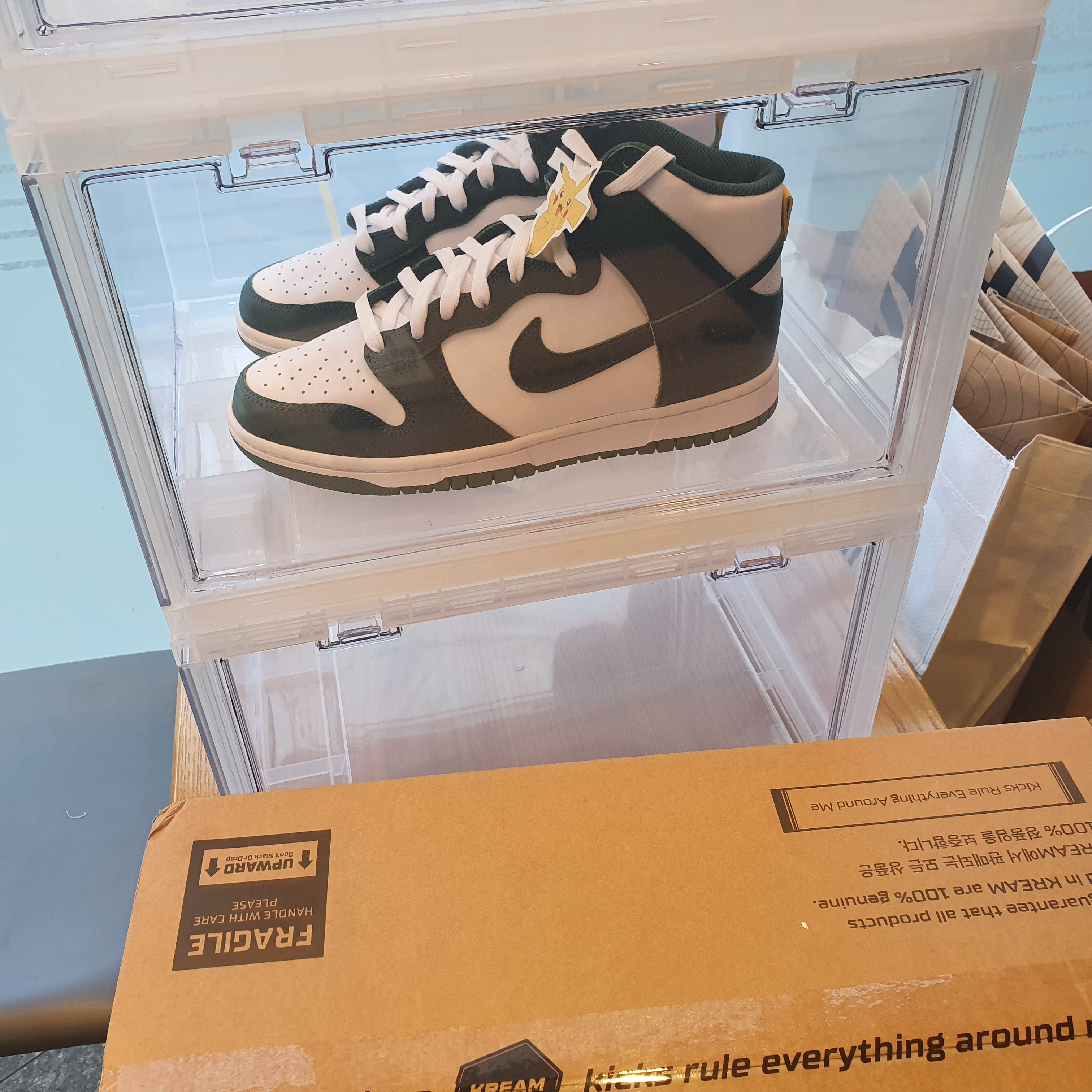 Nike Dunk High Retro Noble Green 착용 스타일 - 2