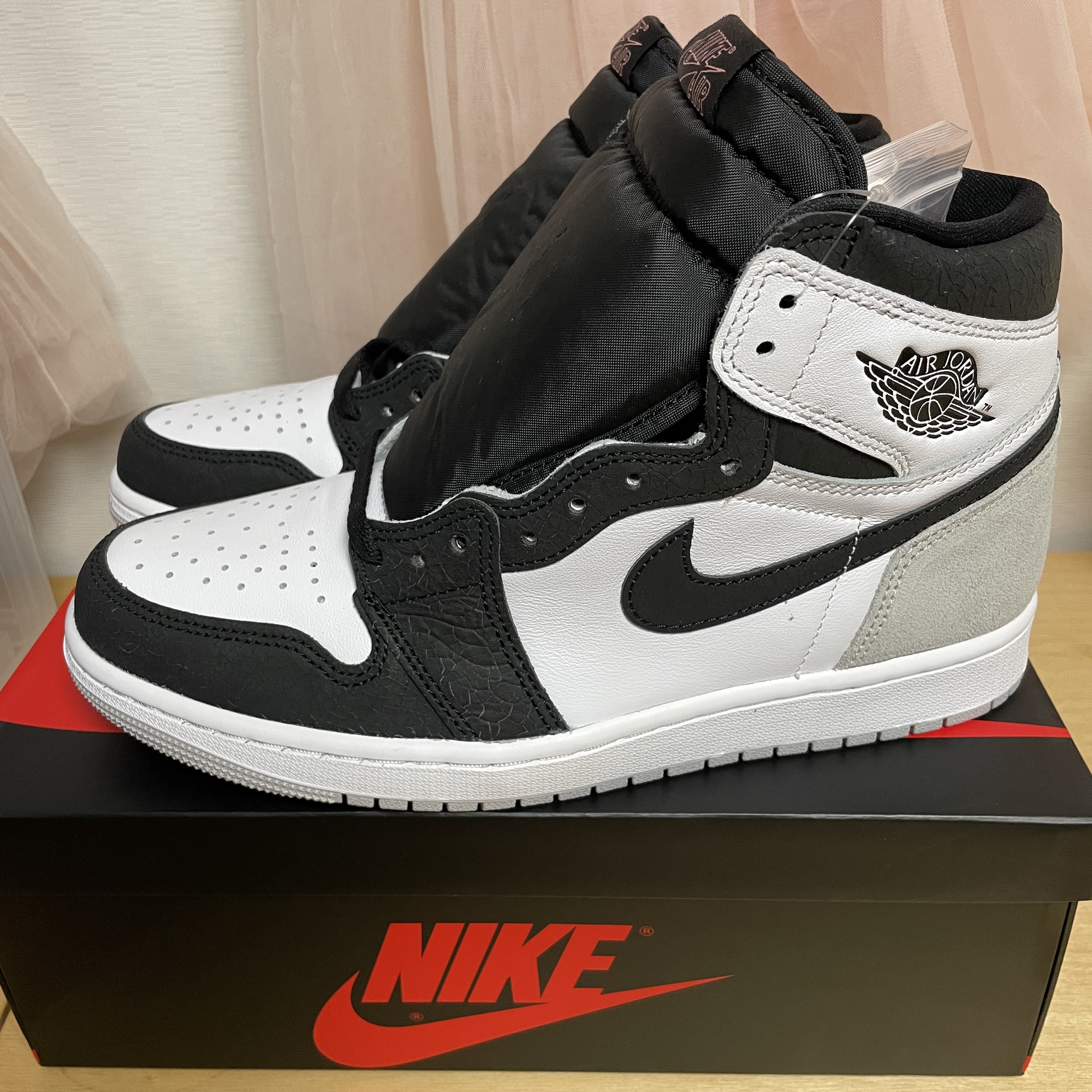 Jordan 1 Mid SE Diamond, Jordan 1 Retro High OG Bleached Coral 착용 스타일 - 2