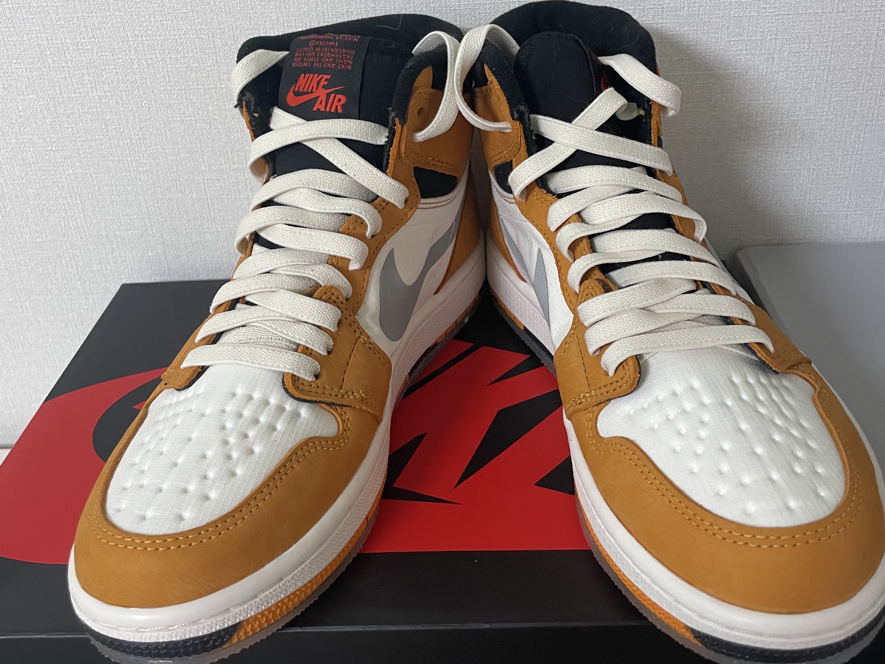 (GS) Nike Air Force 1 LV8 Athletic Club Black Pink Prime, Jordan 1 Element Gore-Tex Light Curry 착용 스타일 - 3