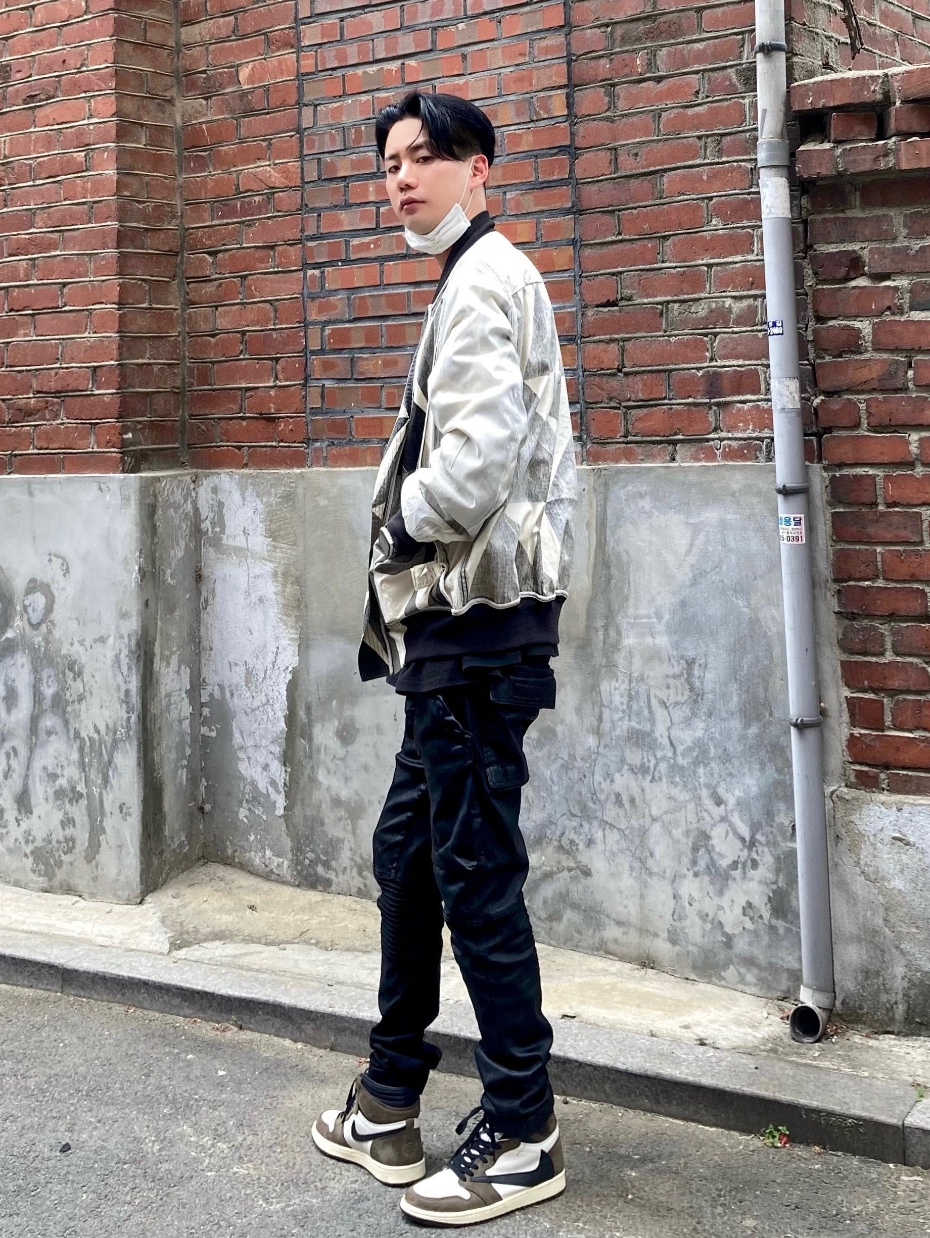 Jordan 1 x Travis Scott Retro High OG SP Mocha 착용 스타일
