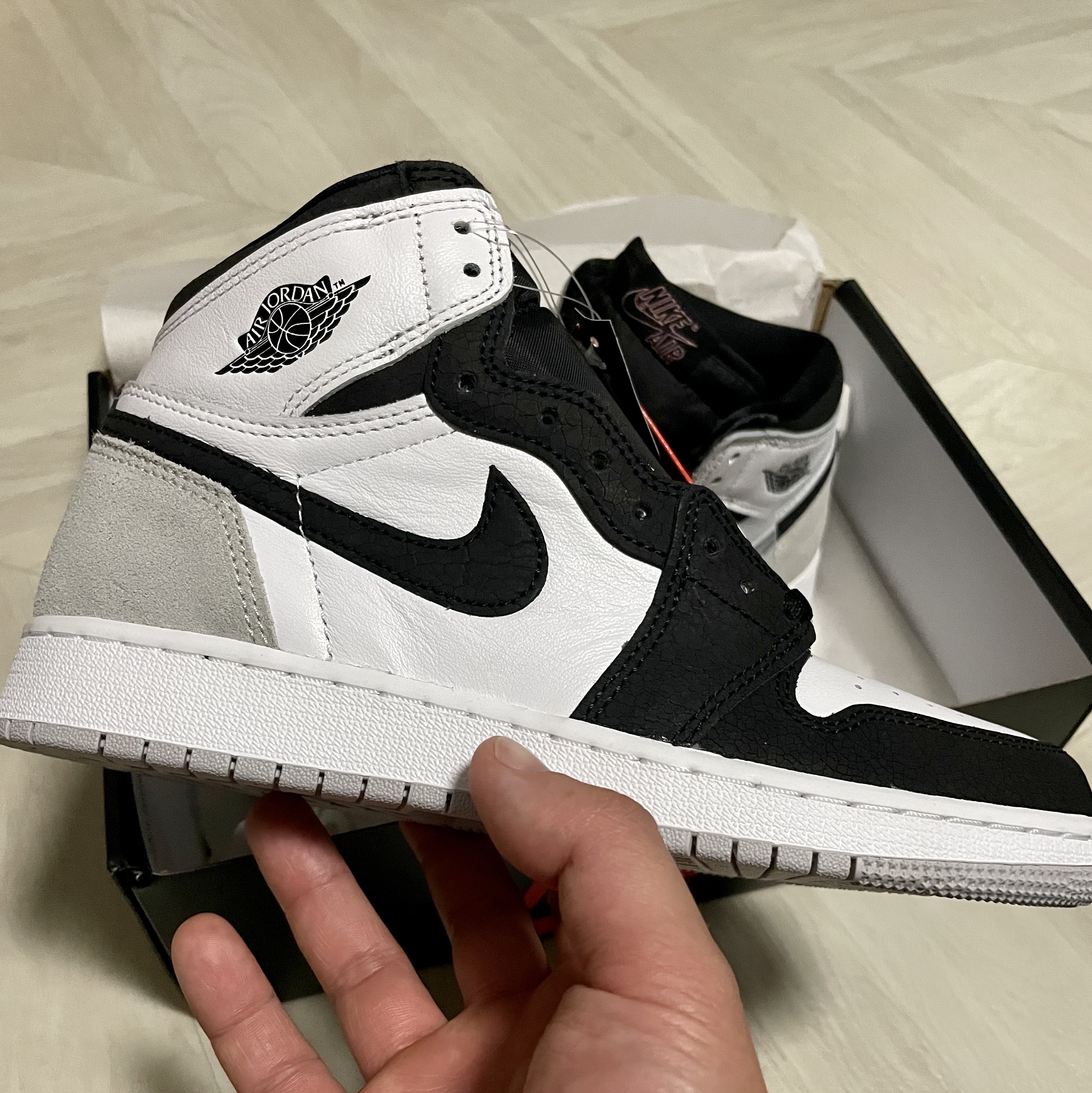 (GS) Jordan 1 Retro High OG Bleached Coral 착용 스타일