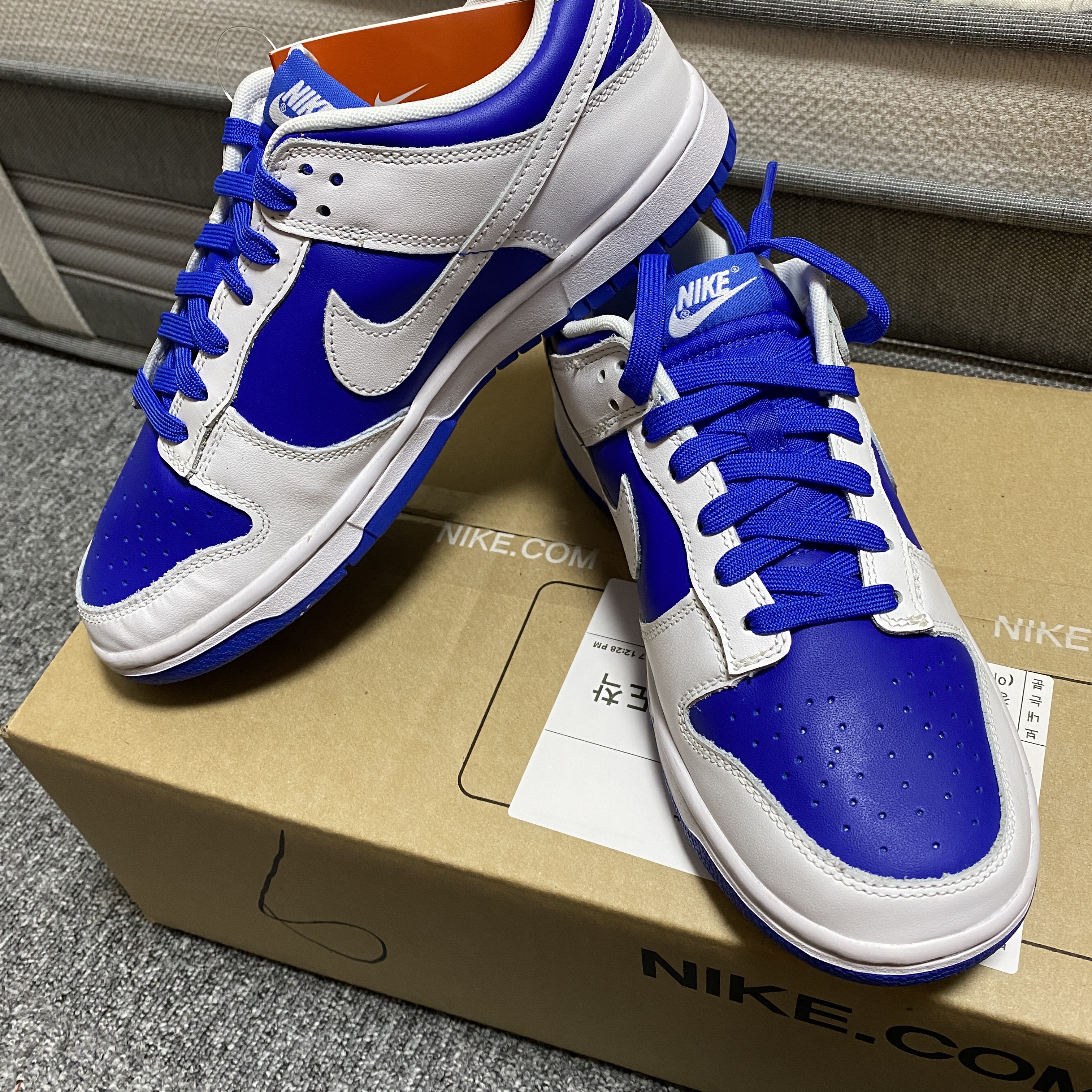 Nike Dunk Low Retro Racer Blue and White 착용 스타일 - 2