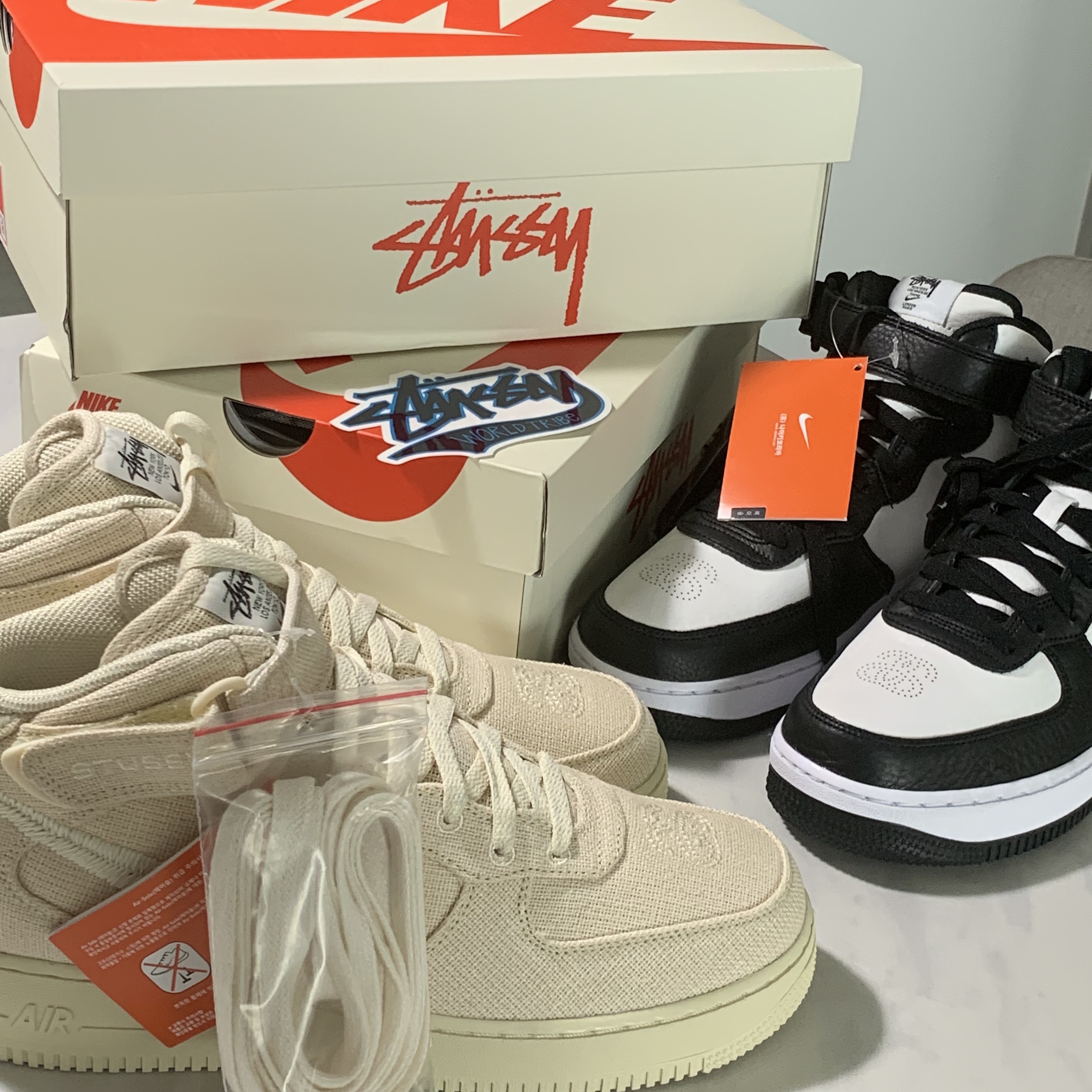 Nike x Stussy Air Force 1 '07 Mid SP Black and Light Bone, Nike x Stussy Air Force 1 '07 Mid SP Fossil 착용 스타일