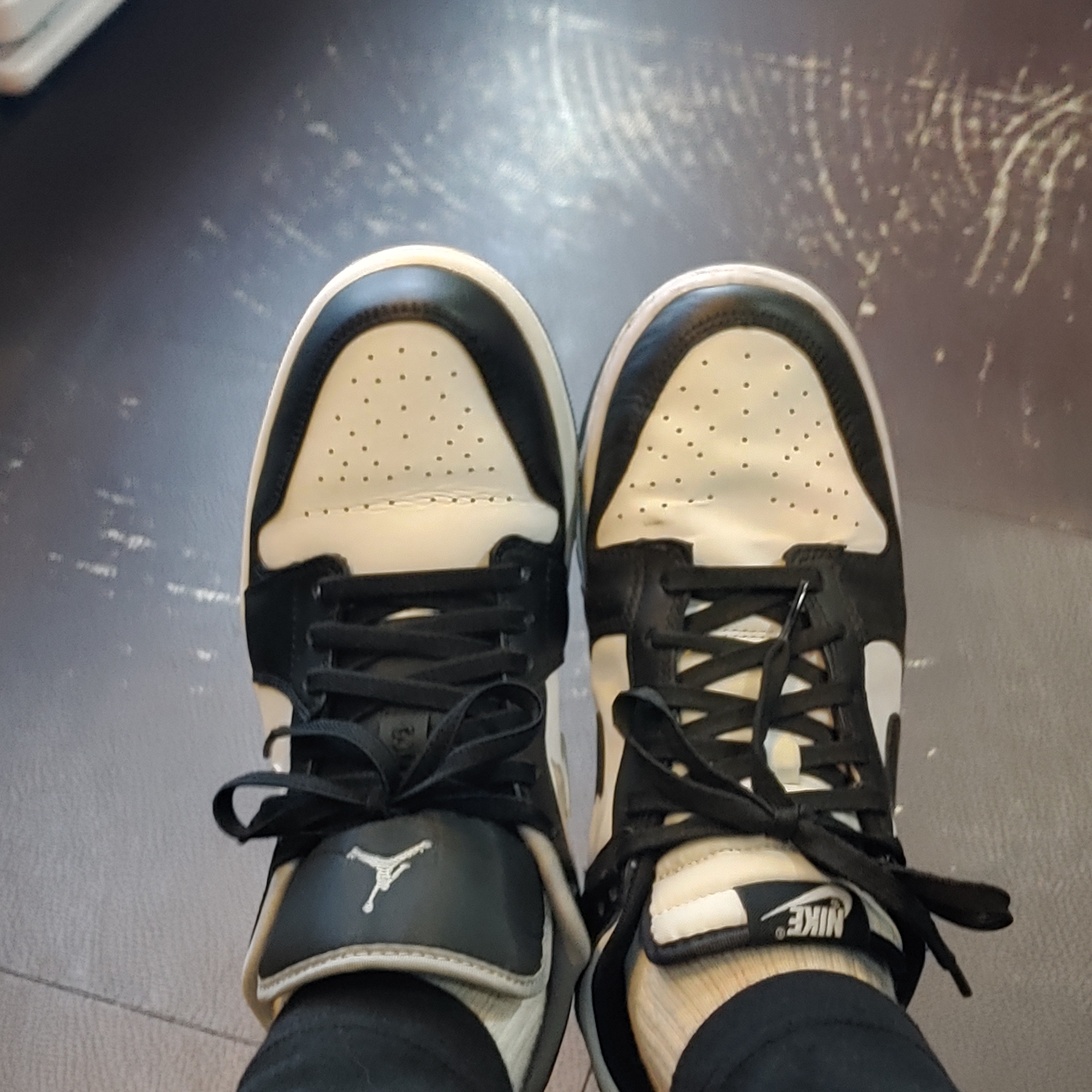 Jordan 1 Low Black Particle Grey, Nike Dunk Low Retro Black 착용 스타일 - 1