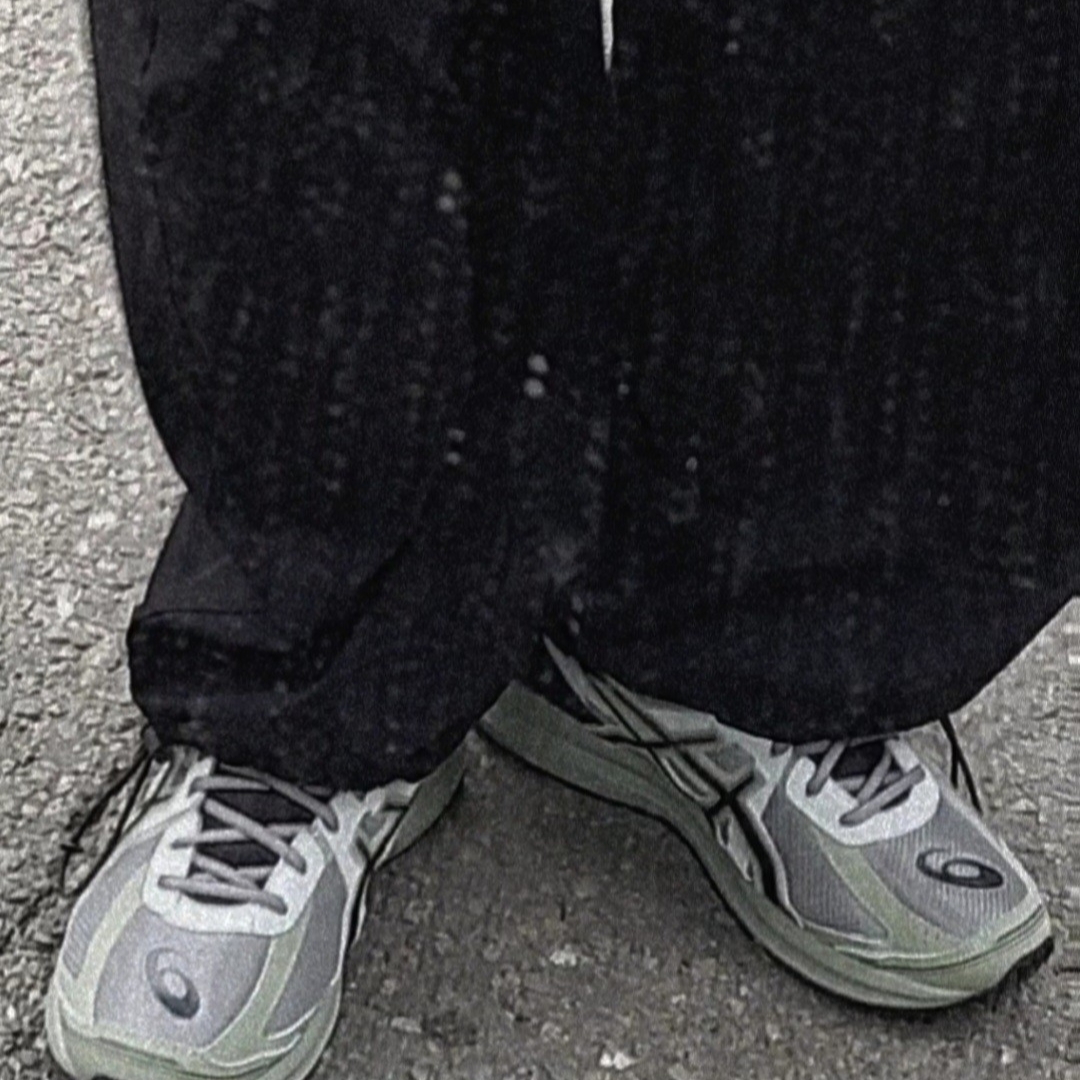Asics Jog 100 S Sheet Rock - 2E Wide 착용 스타일 - 1