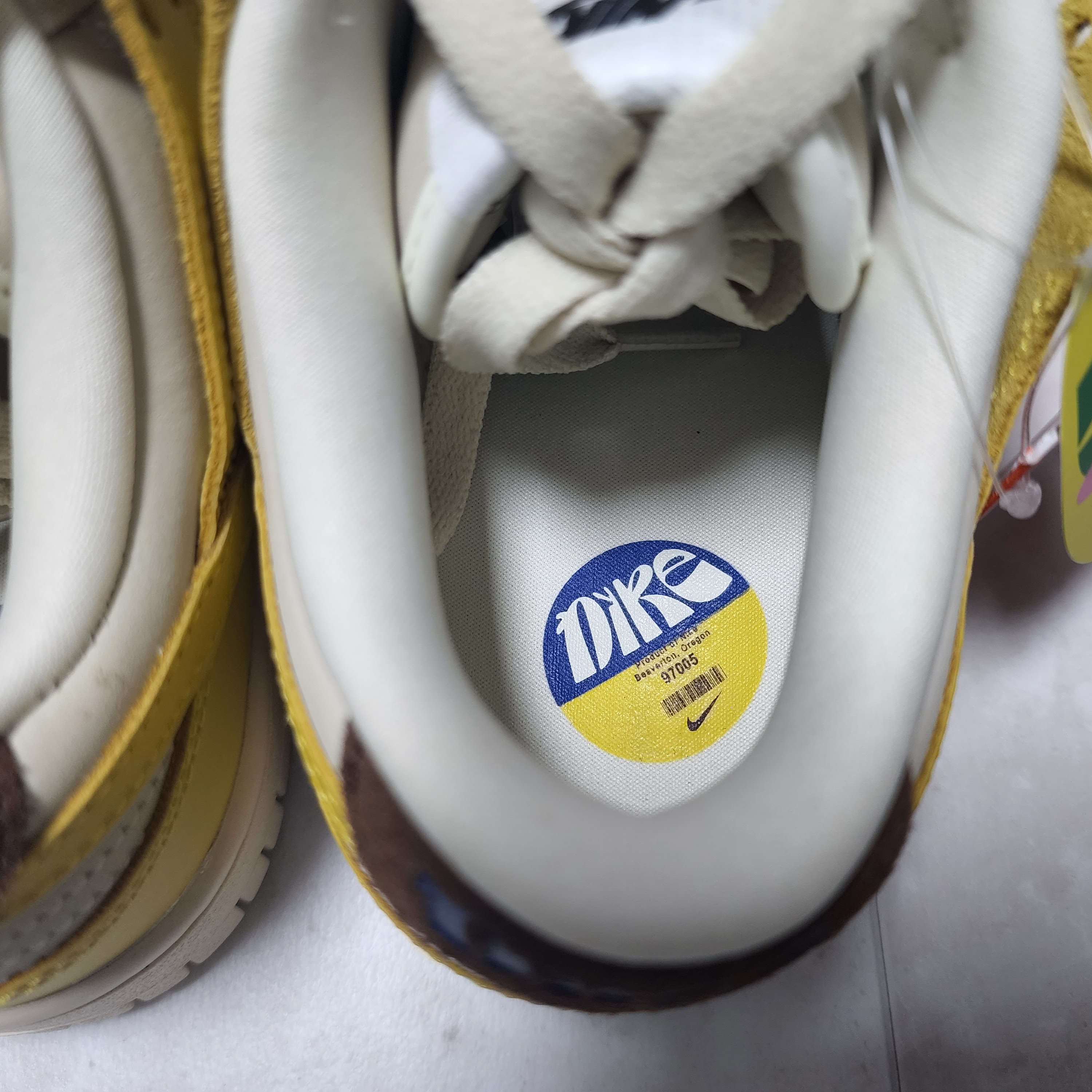 (W) Nike Dunk Low LX Banana 착용 스타일 - 5