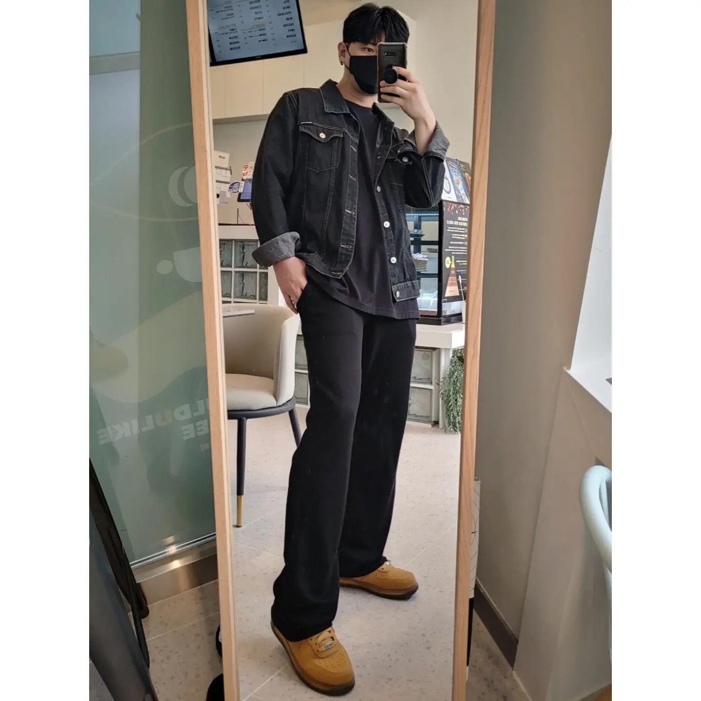 Nike Air Force 1 Low Retro SP Wheat Mocha 착용 스타일 - 2