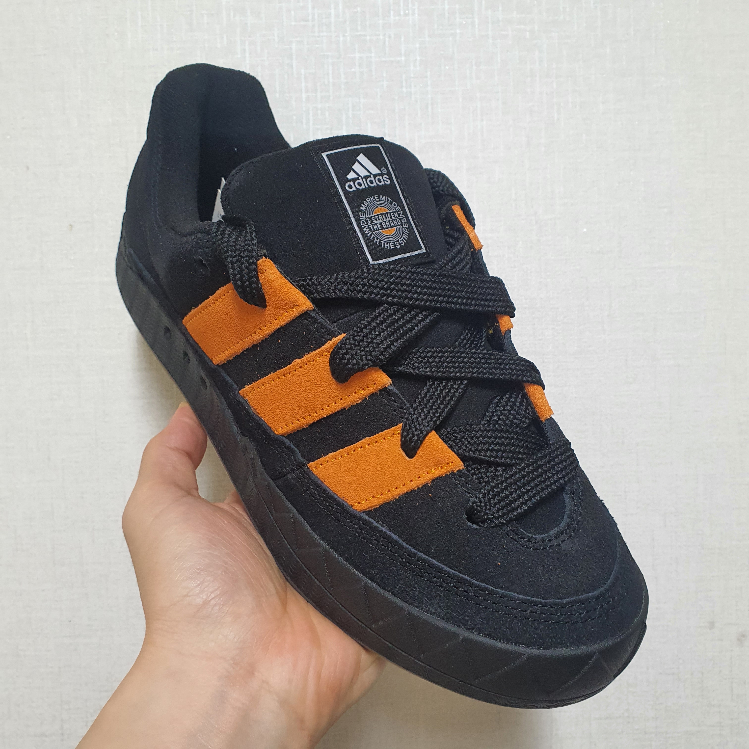 Adidas x Jamal Smith Adimatic Black Orange Rush 착용 스타일