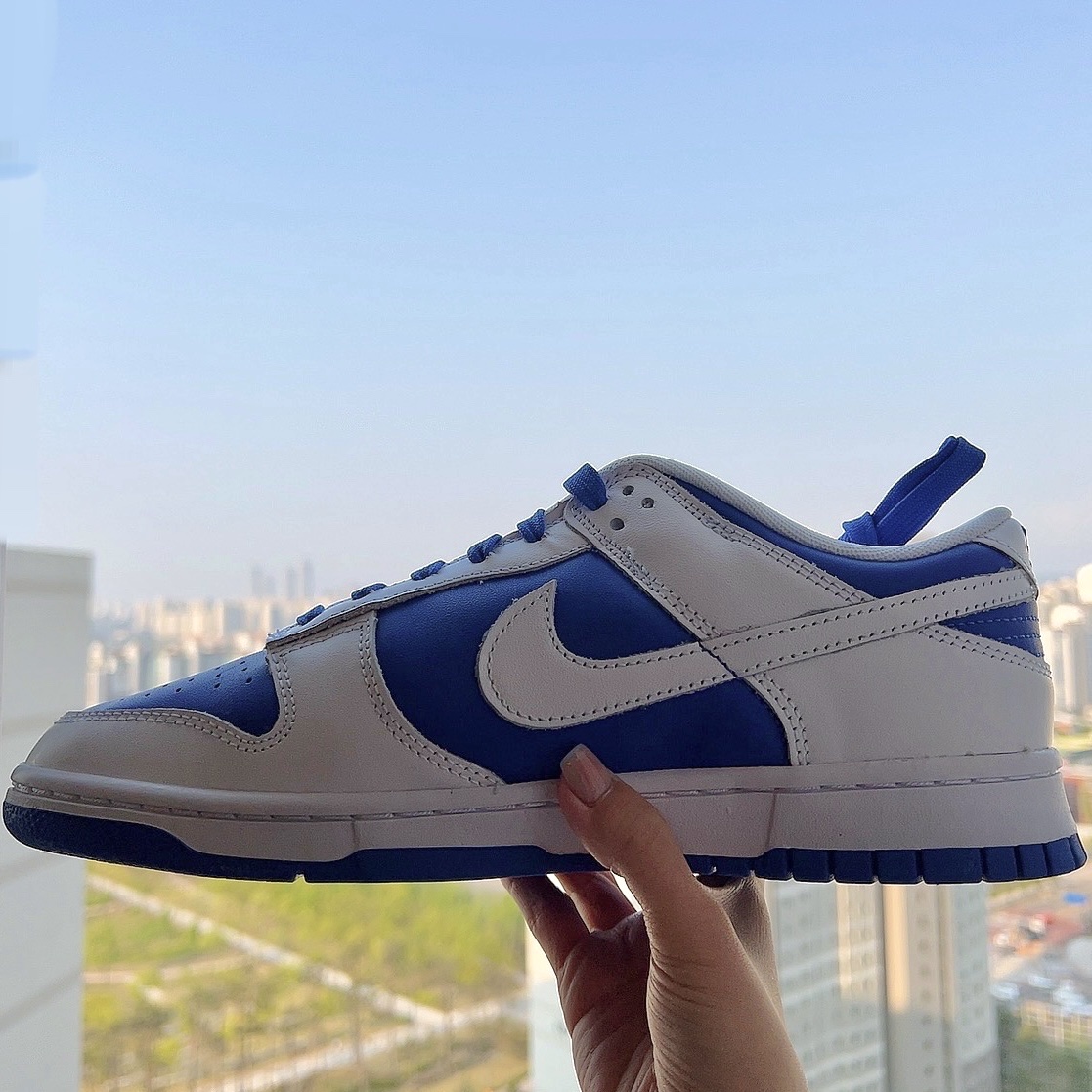 Nike Dunk Low Retro Racer Blue and White 착용 스타일