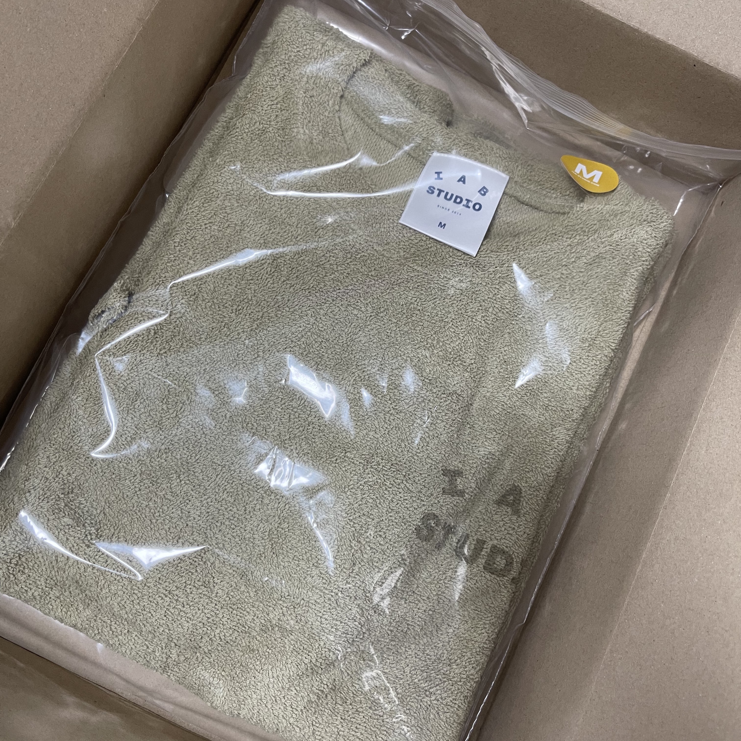 IAB Studio Towel T-Shirt Light Green 착용 스타일 - 4