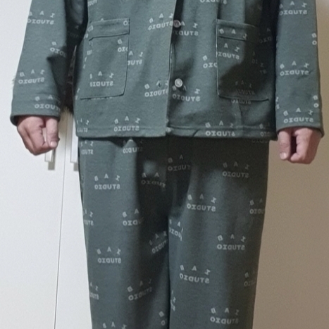 IAB Studio Pajama Set Deep Green 착용 스타일 - 1
