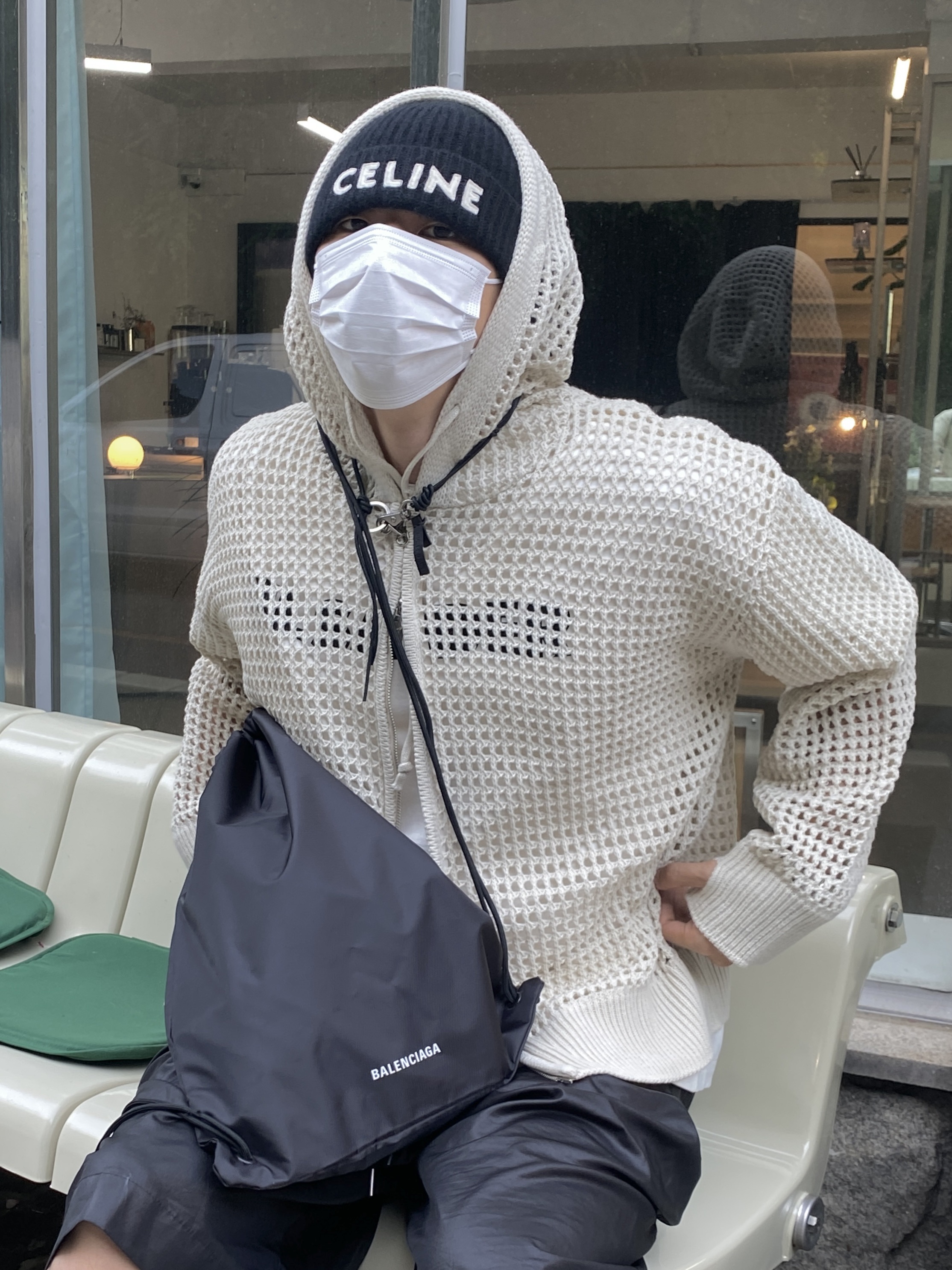 Our Legacy Ladon Leather Keychain Black, Celine Embroidered Knit Wool Beanie Black 착용 스타일 - 1
