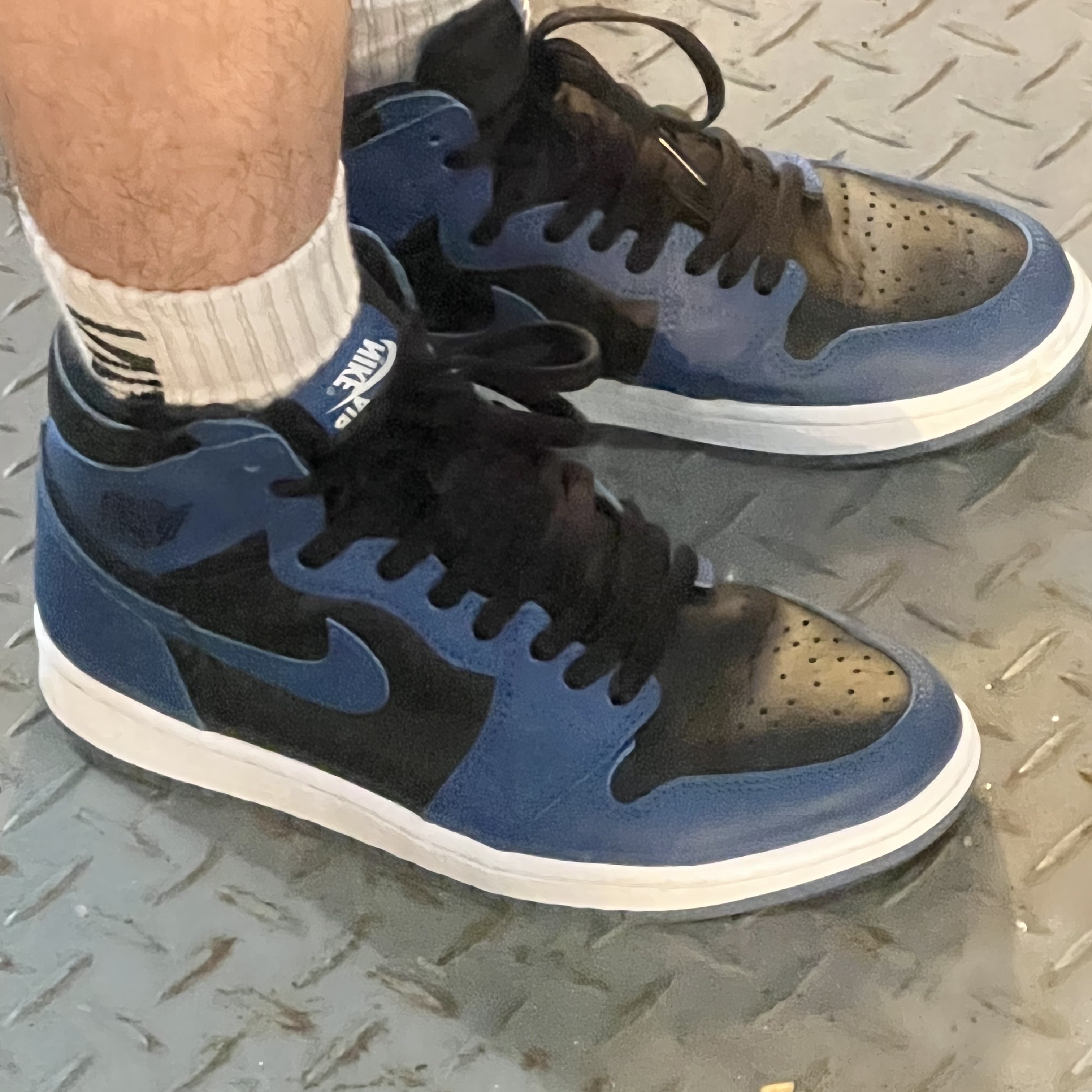 Jordan 1 Retro High OG Dark Marina Blue 착용 스타일