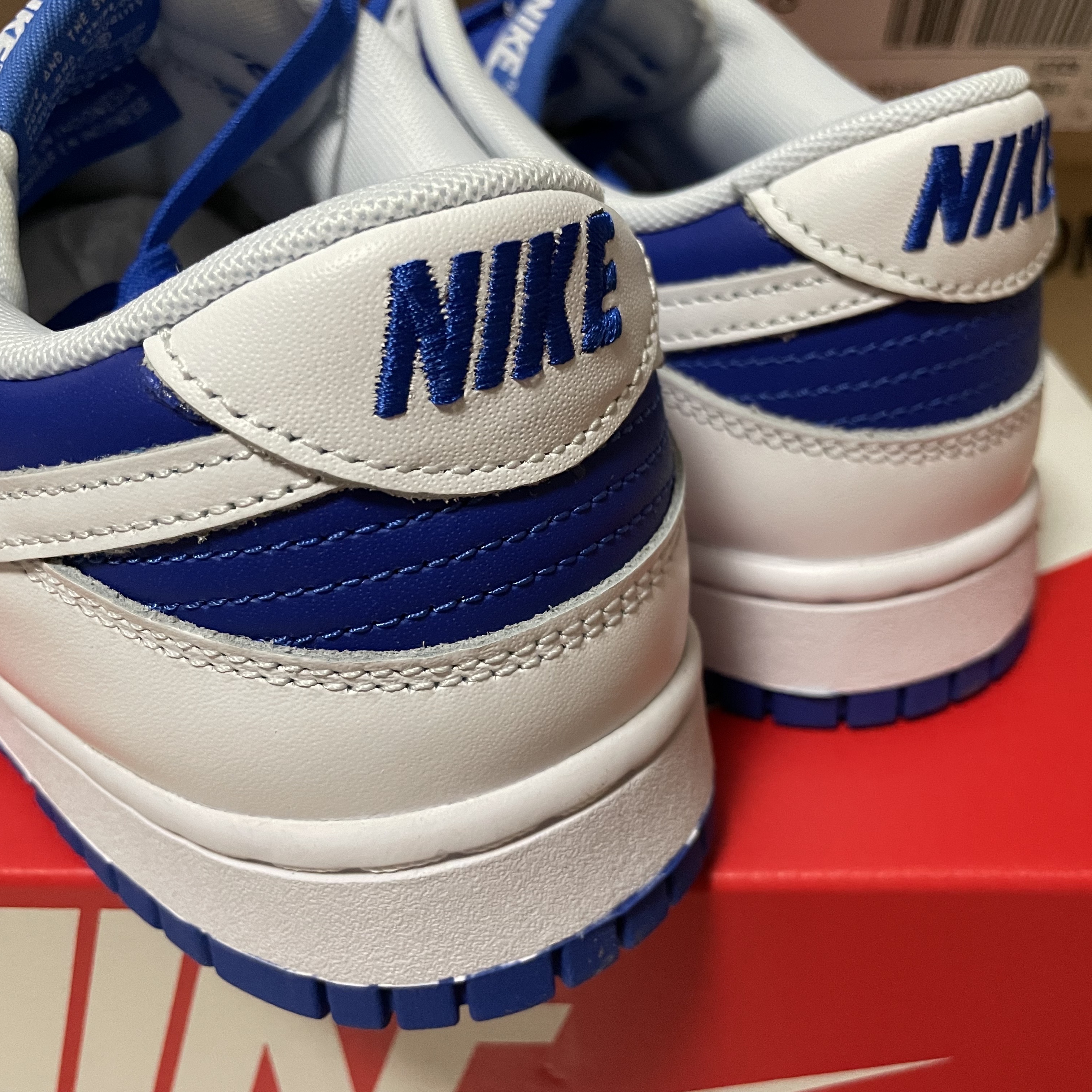 Nike Dunk Low Retro Racer Blue and White 착용 스타일 - 2